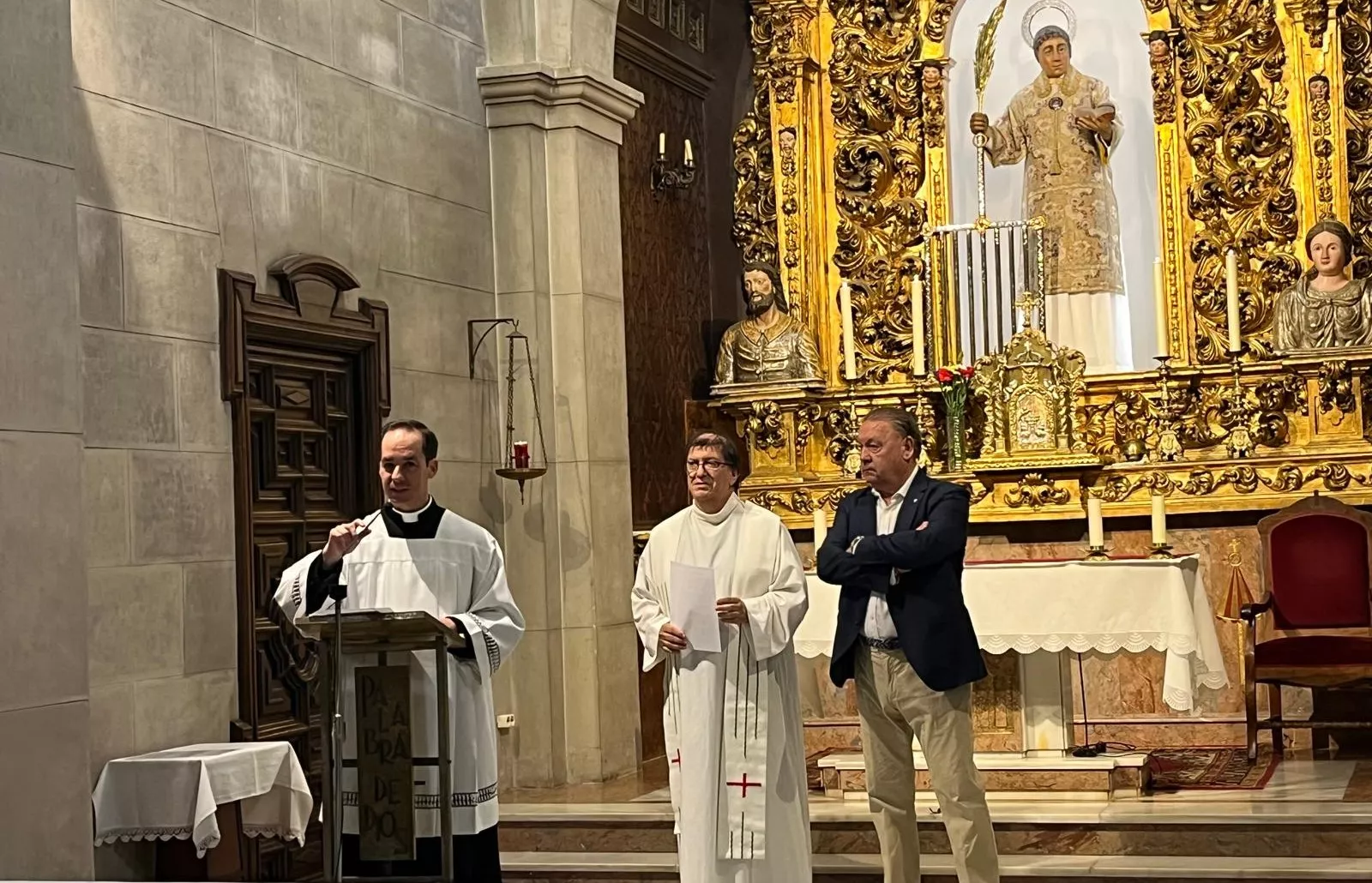 Ofrenda de Flores de la SD Huesca a San Lorenzo. Foto Mercedes Manterola