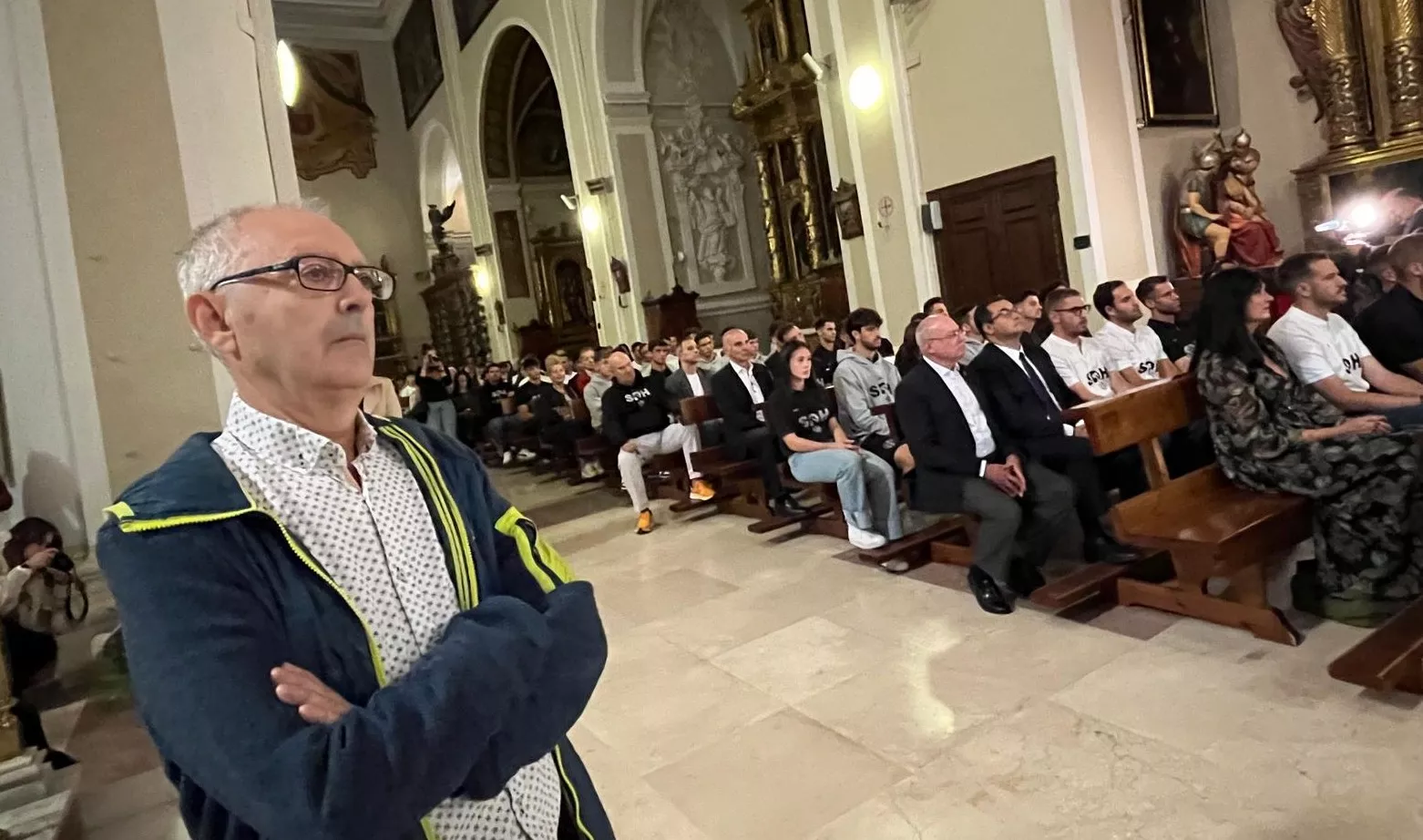Ofrenda de Flores de la SD Huesca a San Lorenzo. Foto Mercedes Manterola