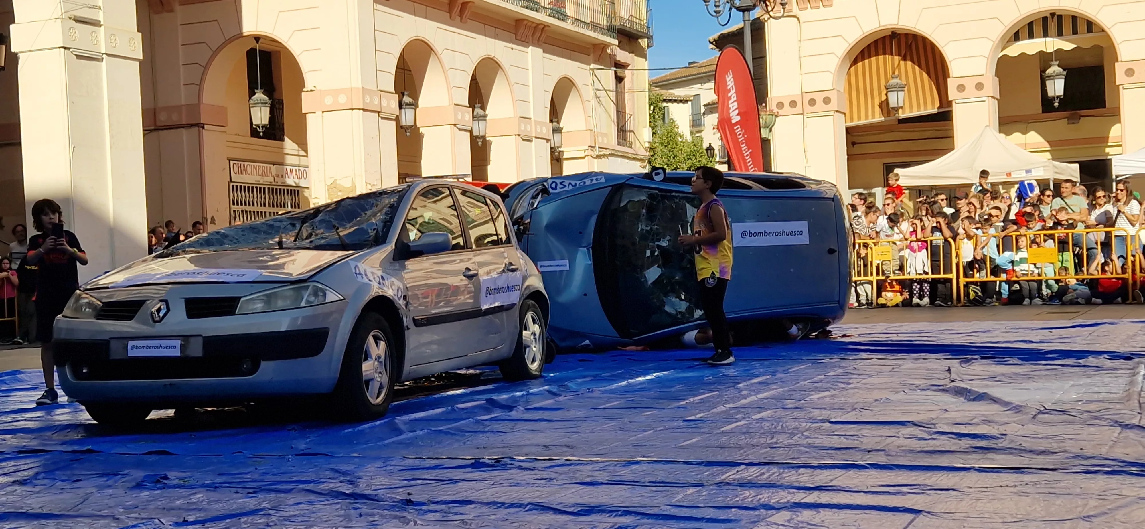 Simulacro de accidente en la plaza López Allué. Foto Myriam Martínez 