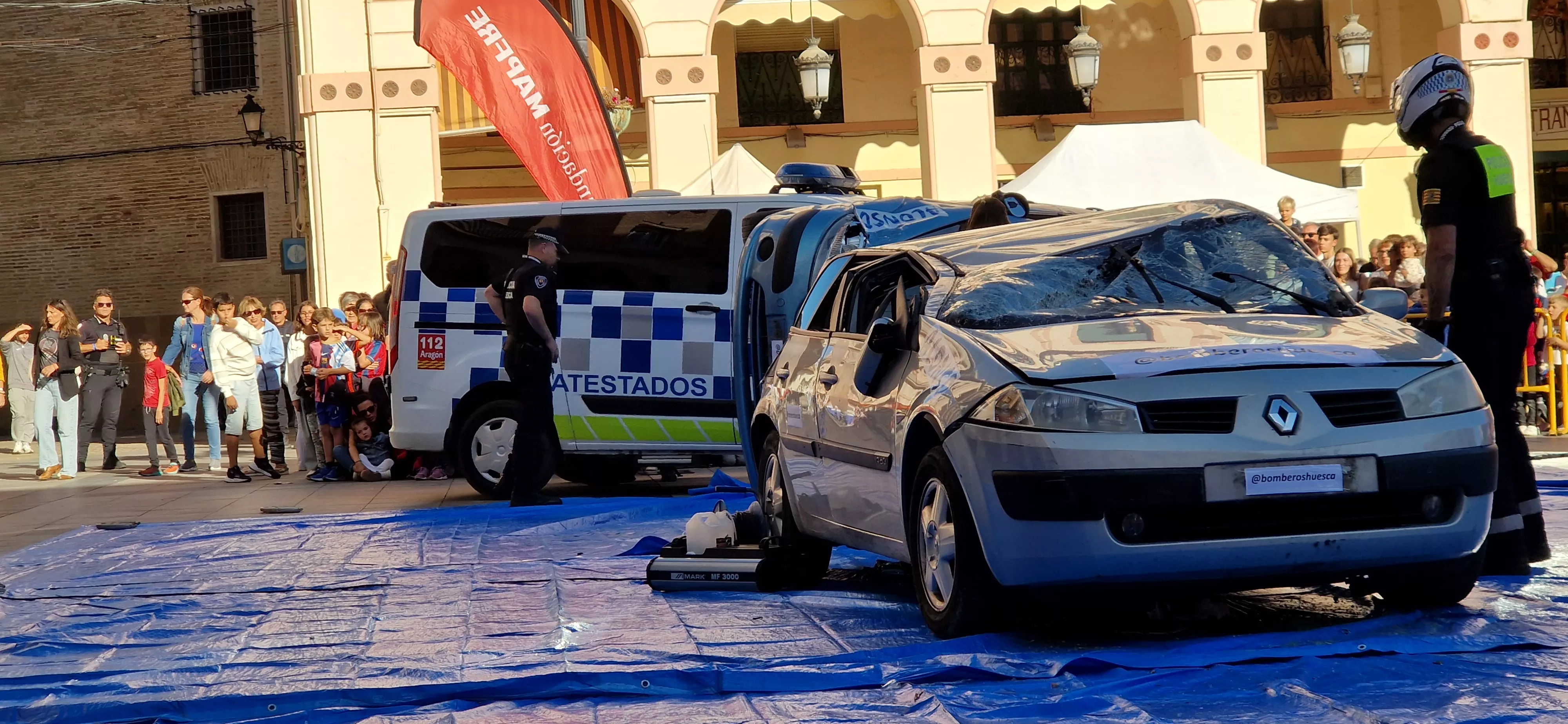 Simulacro de accidente en la plaza López Allué. Foto Myriam Martínez 