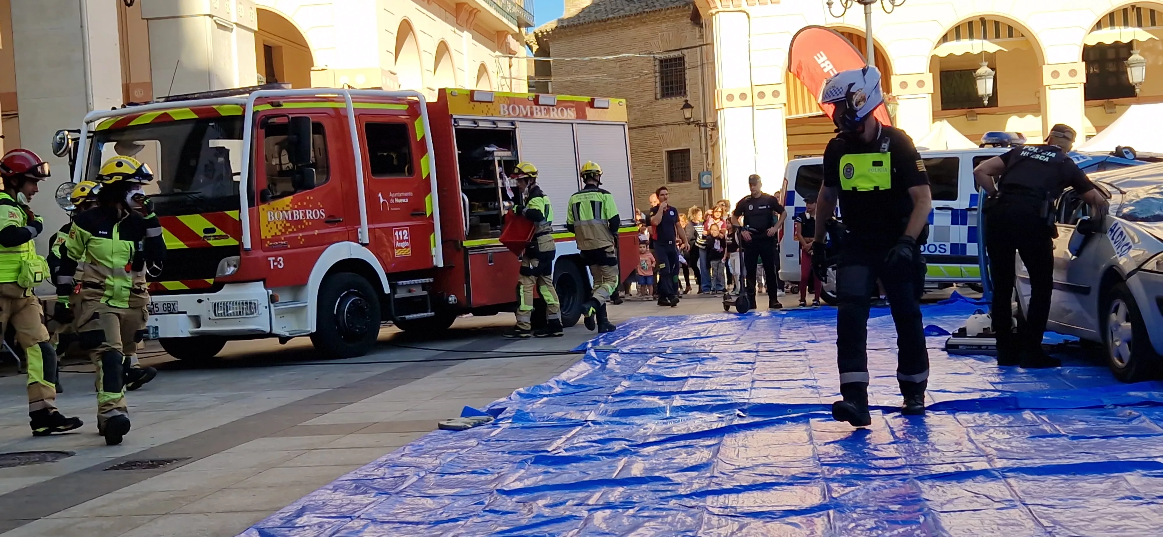 Simulacro de accidente en la plaza López Allué. Foto Myriam Martínez 