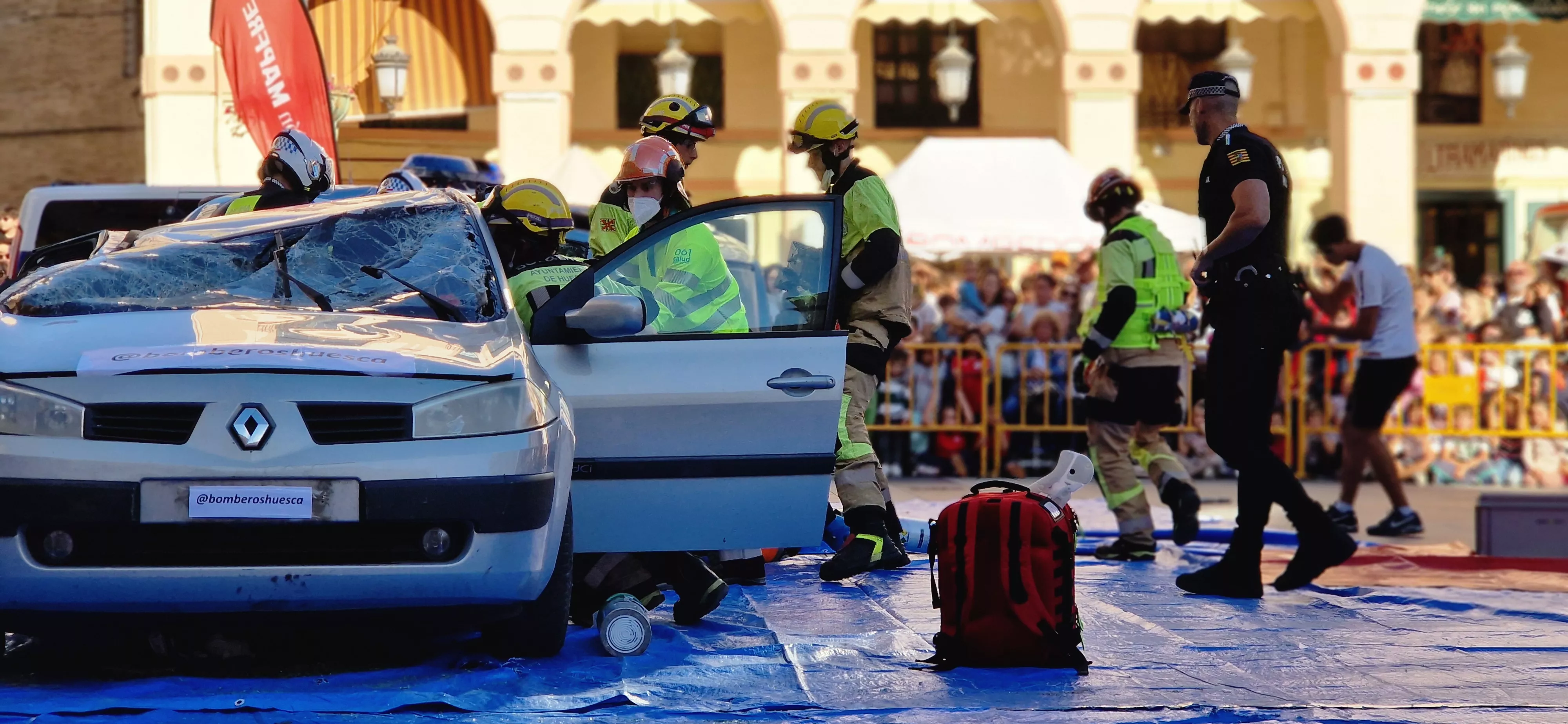 Simulacro de accidente en la plaza López Allué. Foto Myriam Martínez 
