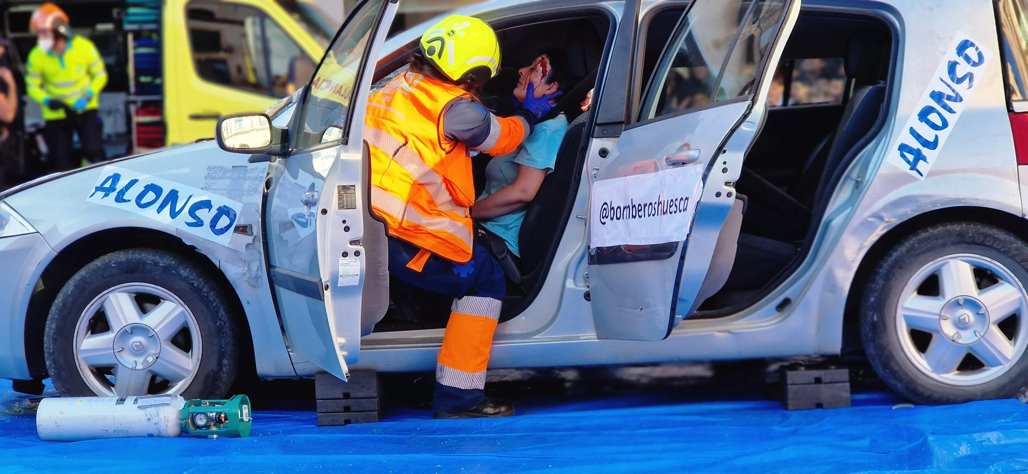 Simulacro de accidente en la plaza López Allué. Foto Myriam Martínez 