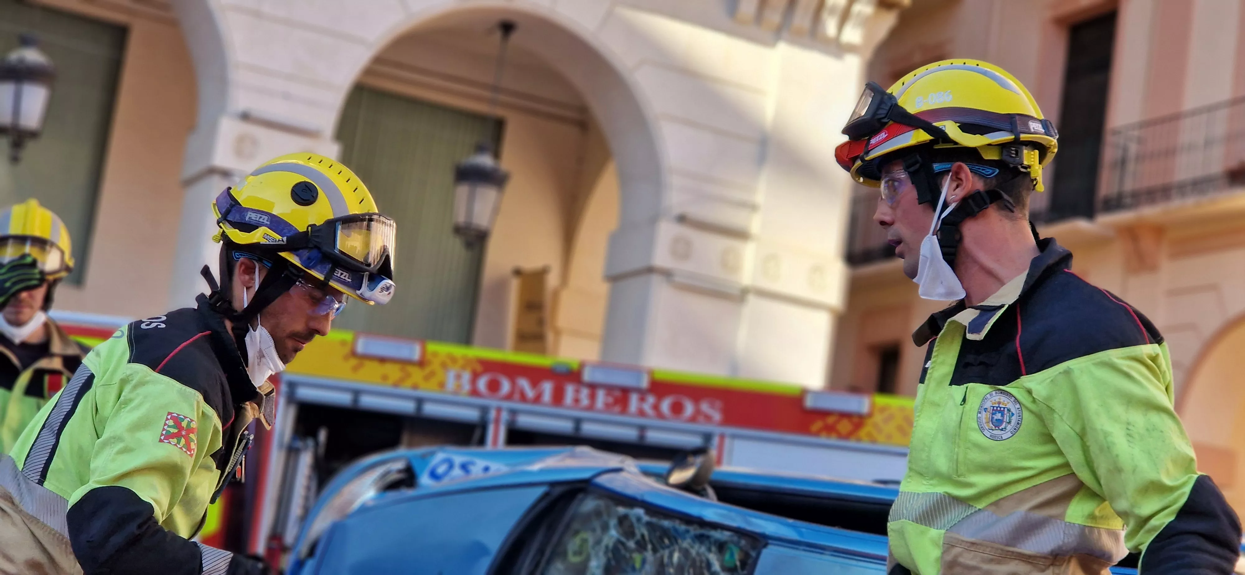 Simulacro de accidente en la plaza López Allué. Foto Myriam Martínez 