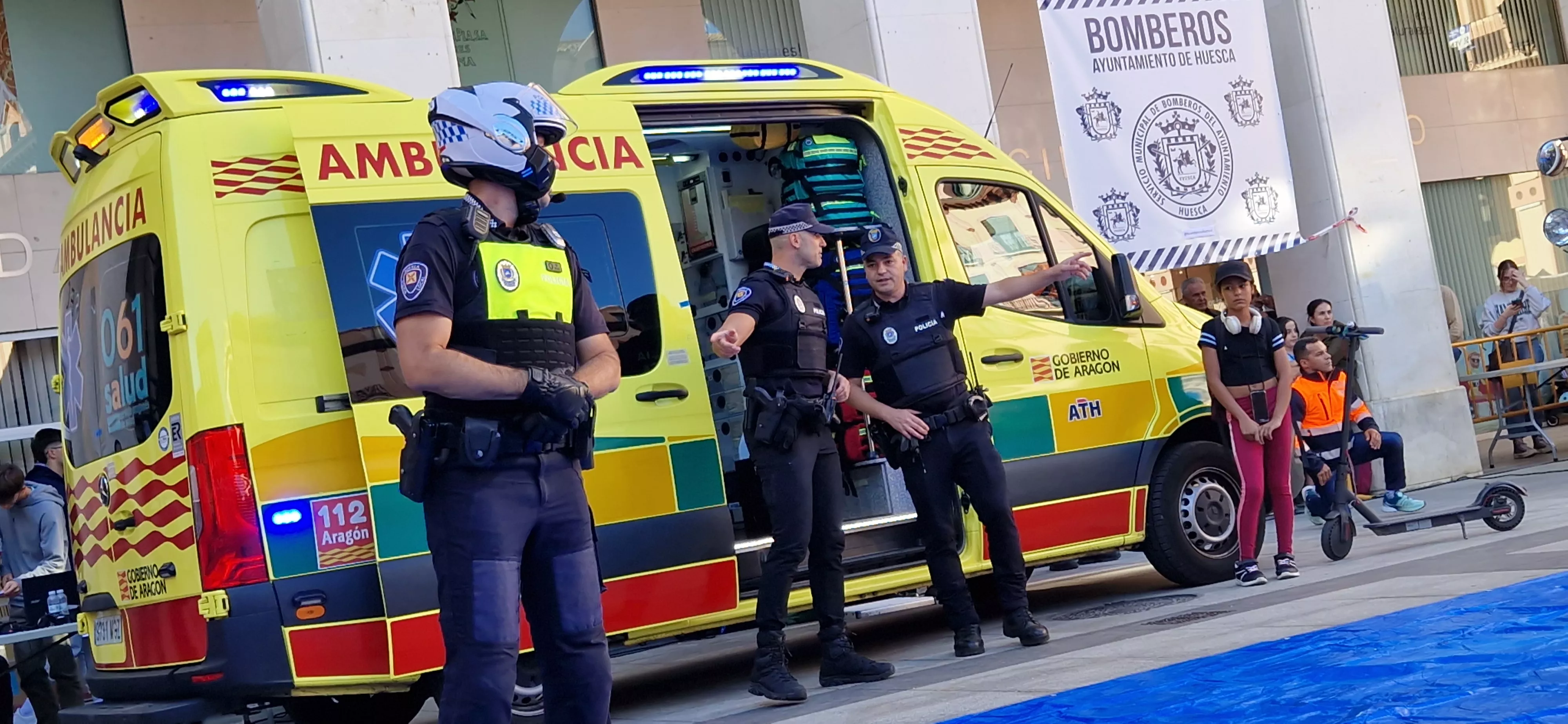 Simulacro de accidente en la plaza López Allué. Foto Myriam Martínez 