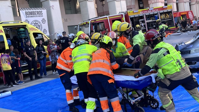 Simulacro de accidente en la plaza López Allué. Foto Myriam Martínez 