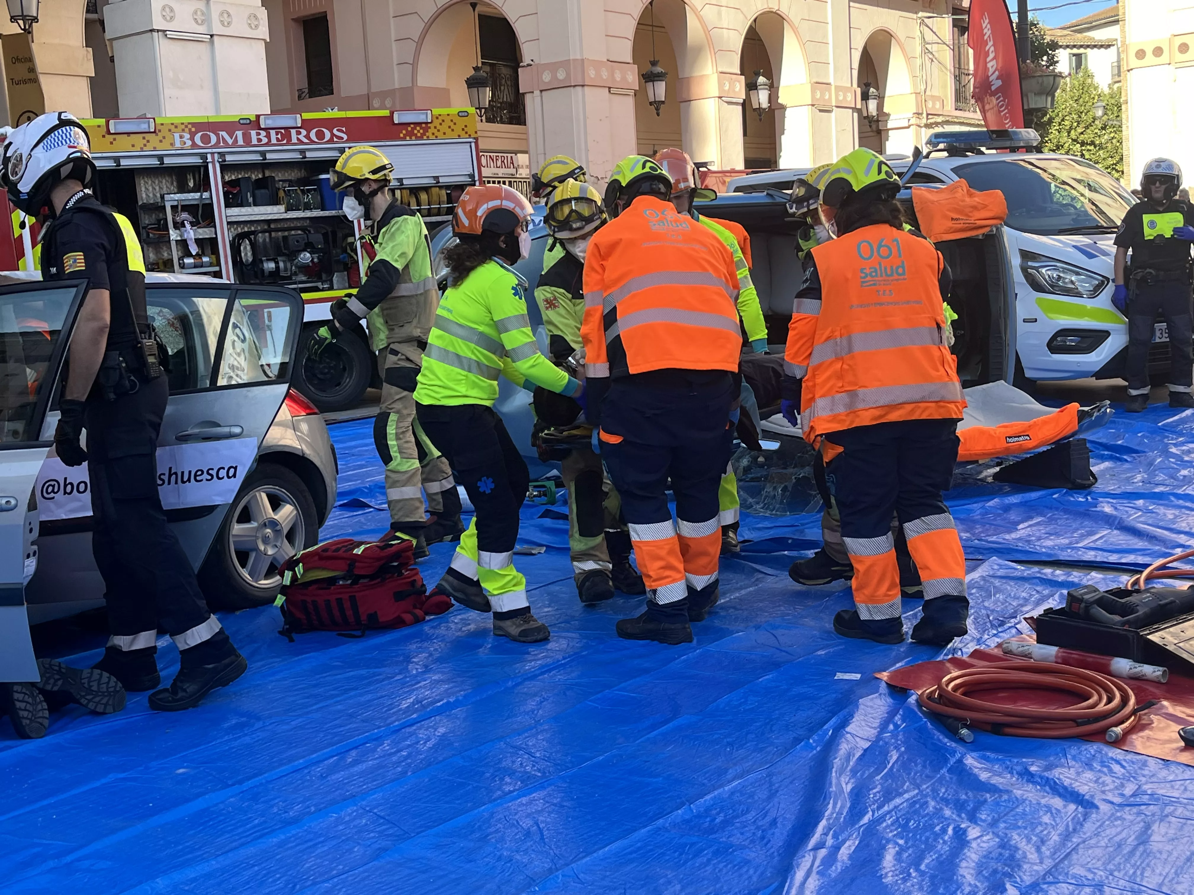 Simulacro de accidente en la plaza López Allué. Foto Myriam Martínez 