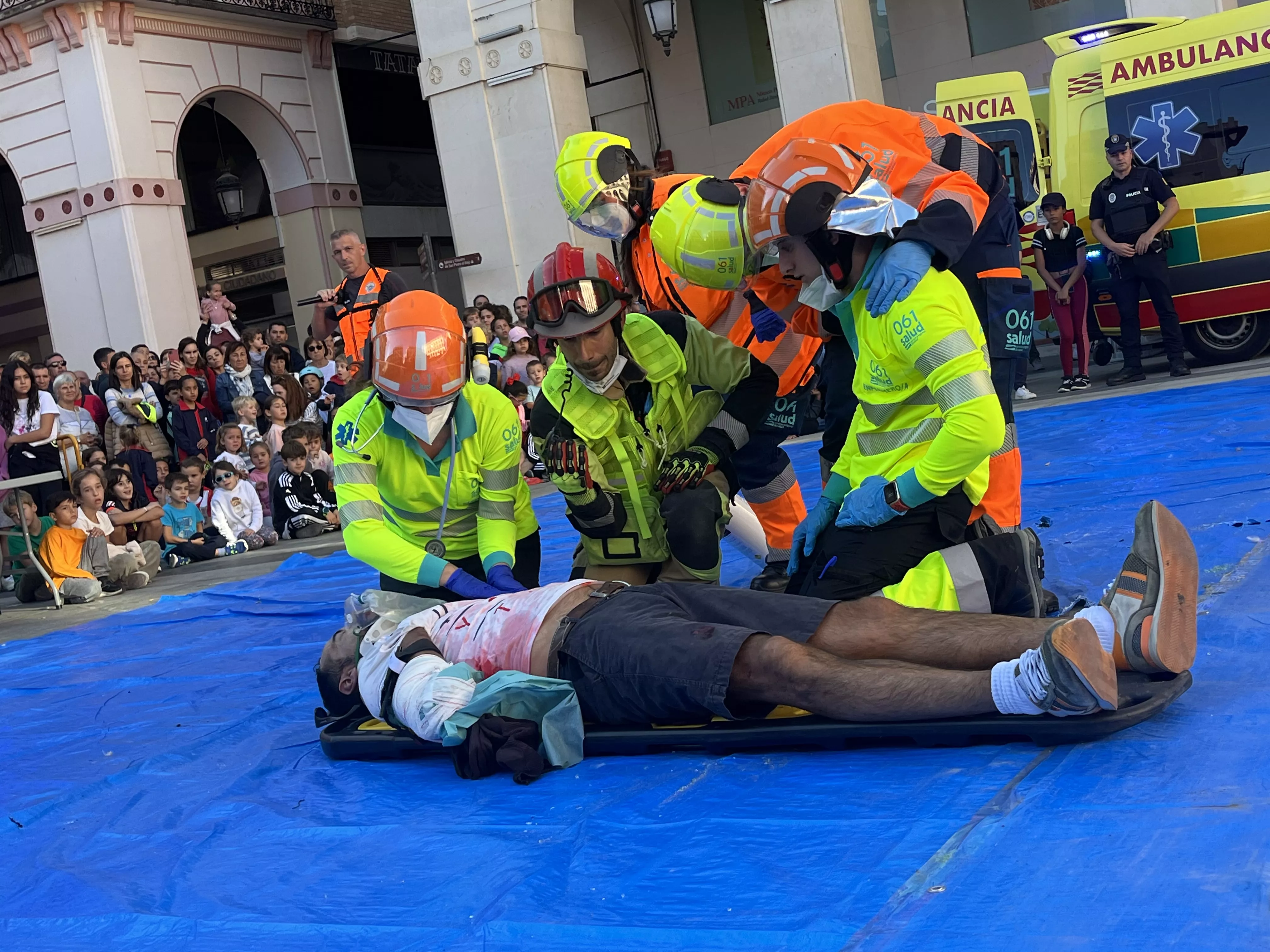 Simulacro de accidente en la plaza López Allué. Foto Myriam Martínez 