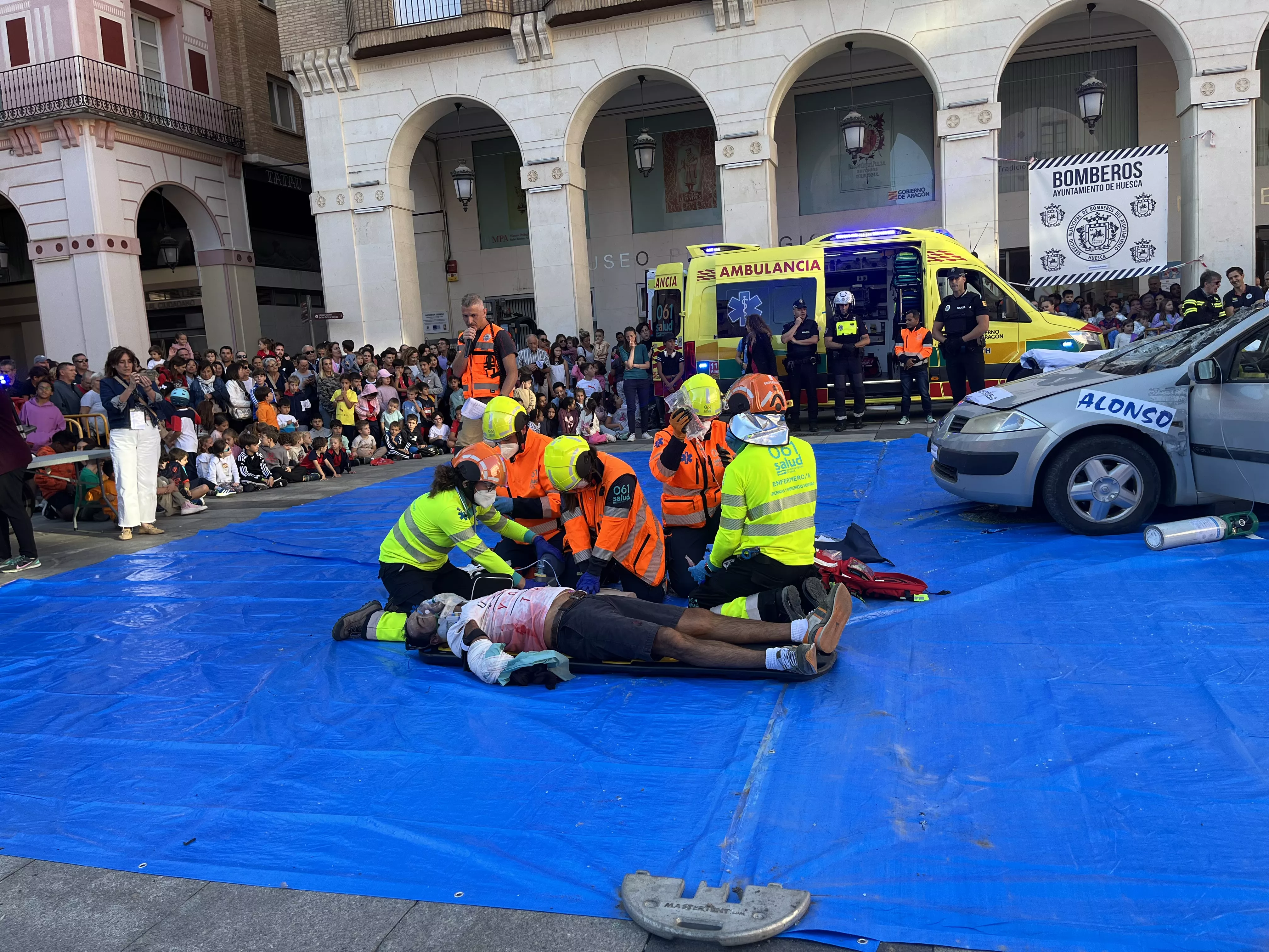 Simulacro de accidente en la plaza López Allué. Foto Myriam Martínez 