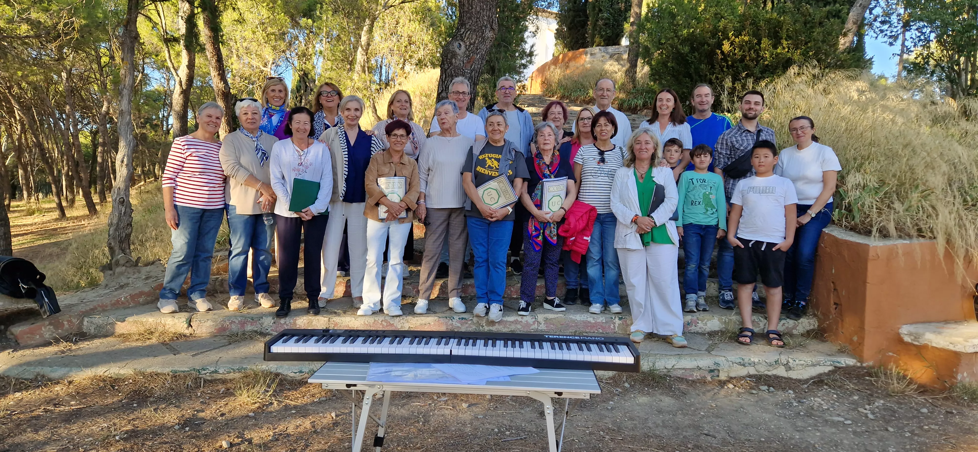  Coro de la Universidad Ciudadana y la Asociación de Vecinos de la Encarnación. Foto Myriam Martínez