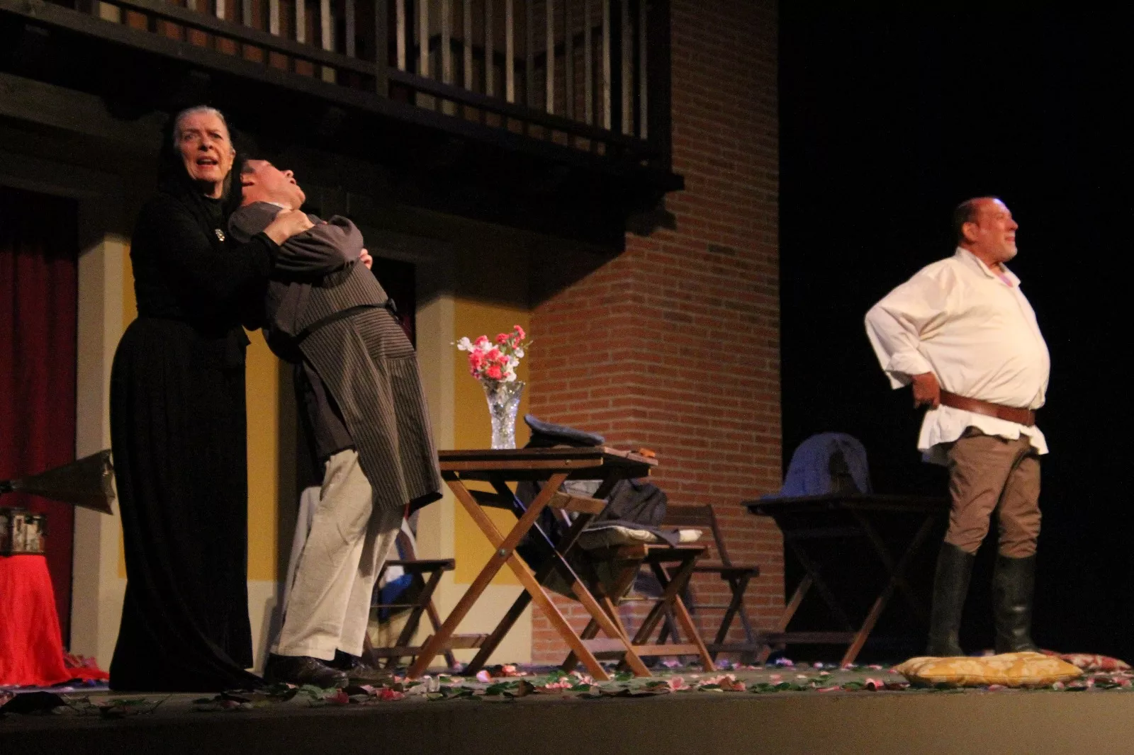 Entrecajas Fusión Teatro en el Corral de Comedias de Robres. Foto Carlos Neofato