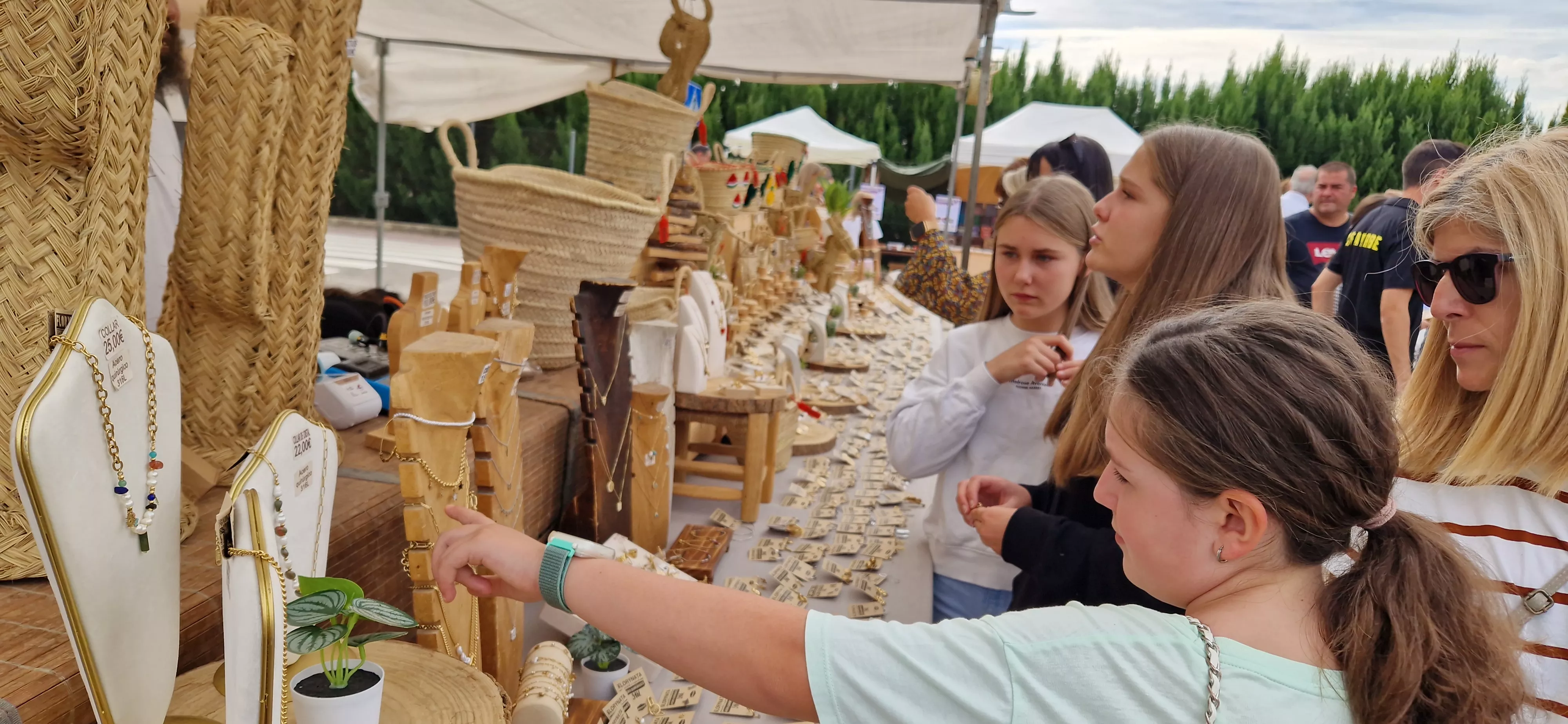 XXIX Feria de Alternativas Rurales del Prepirineo en Ayerbe. Foto Myriam Martínez XXIX Feria de Alternativas Rurales del Prepirineo en Ayerbe. Foto Myriam Martínez