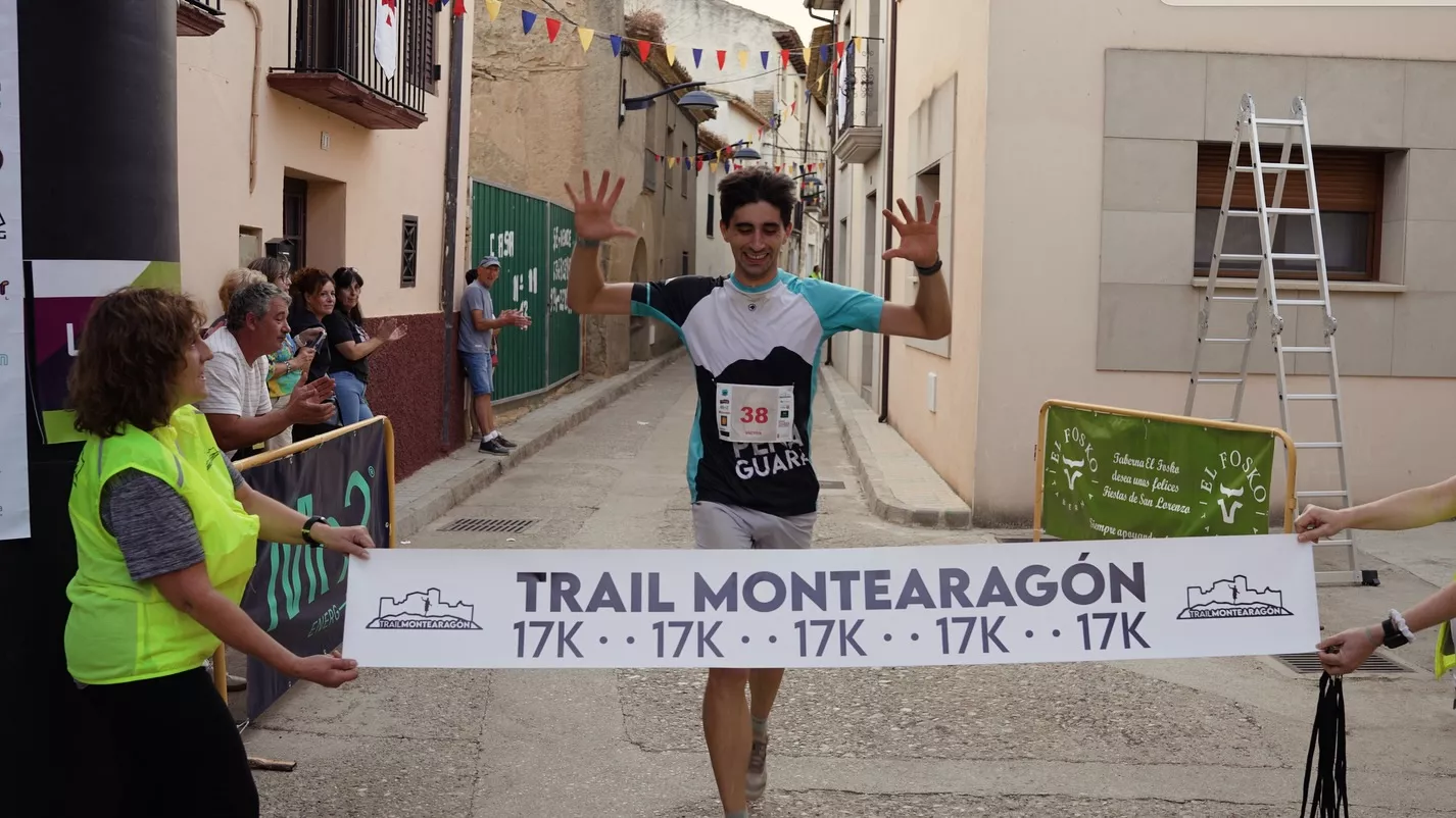 Víctor Calvo, ganador de la 17K del Trail Montearagón.