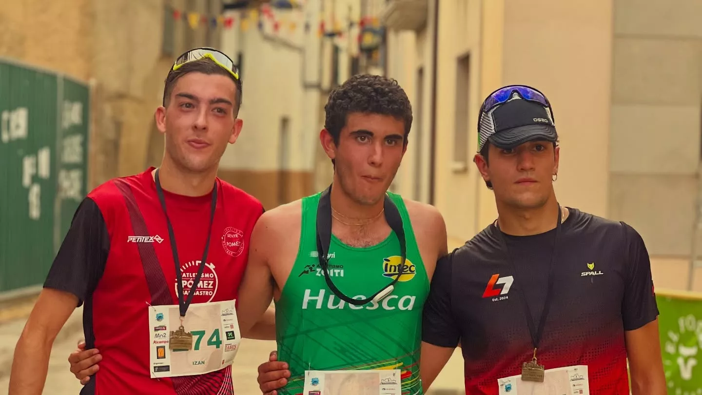 Podio masculino 9K. Trail Montearagón 2025