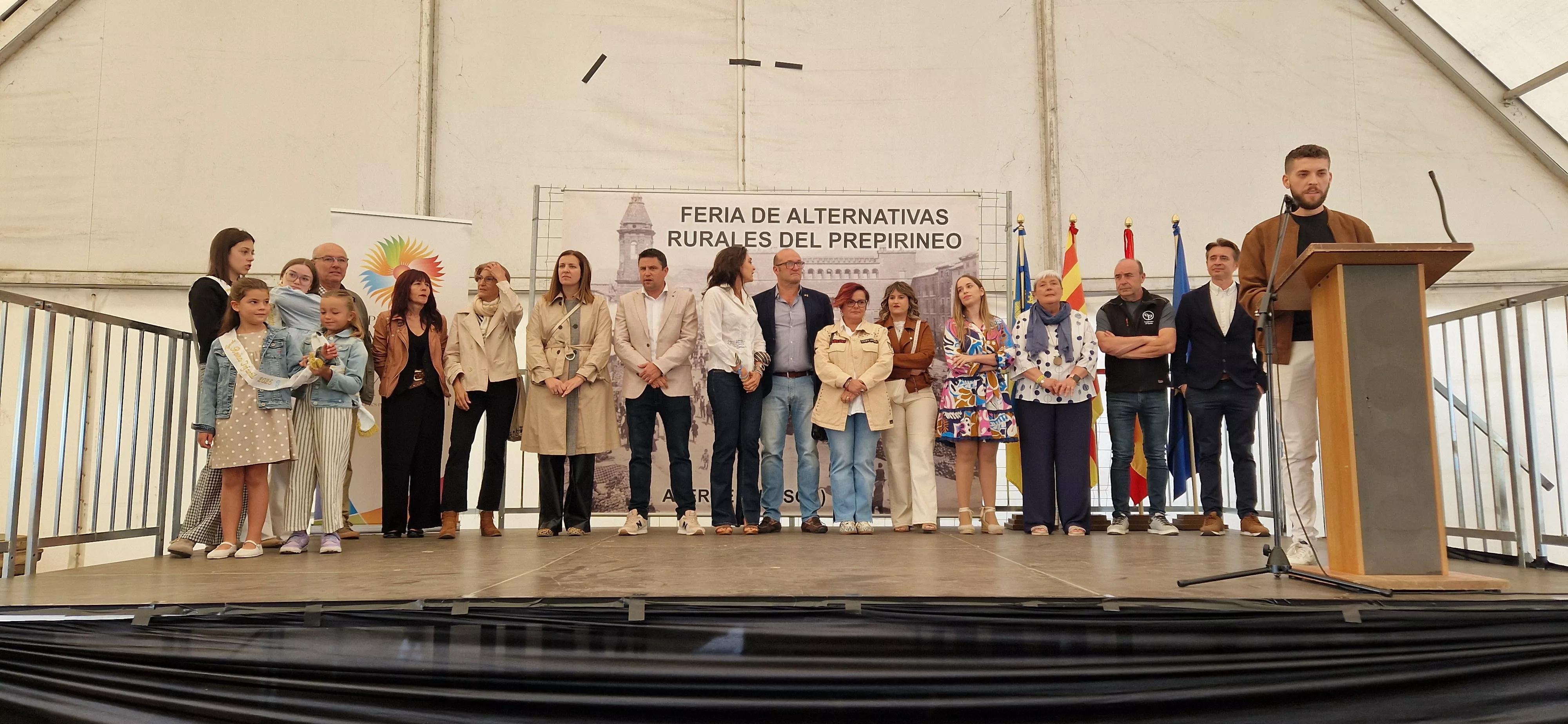 Homenaje a los recién nacidos de Ayerbe en la Feria del Prepirineo 2025. Foto Myriam Martínez