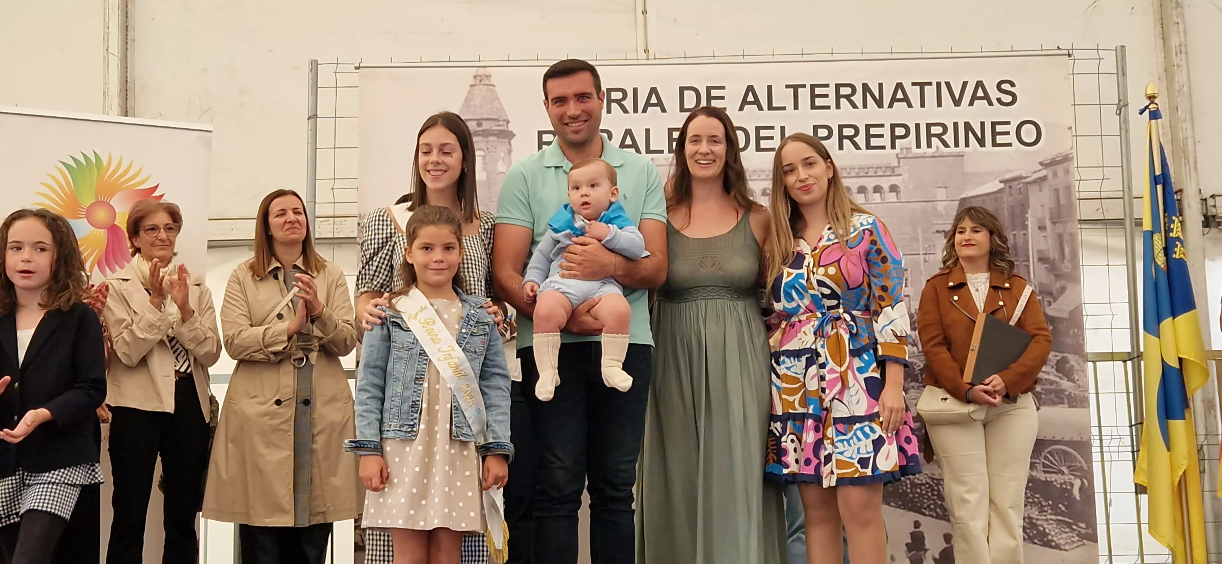 Homenaje a los recién nacidos de Ayerbe en la Feria del Prepirineo 2025. Foto Myriam Martínez