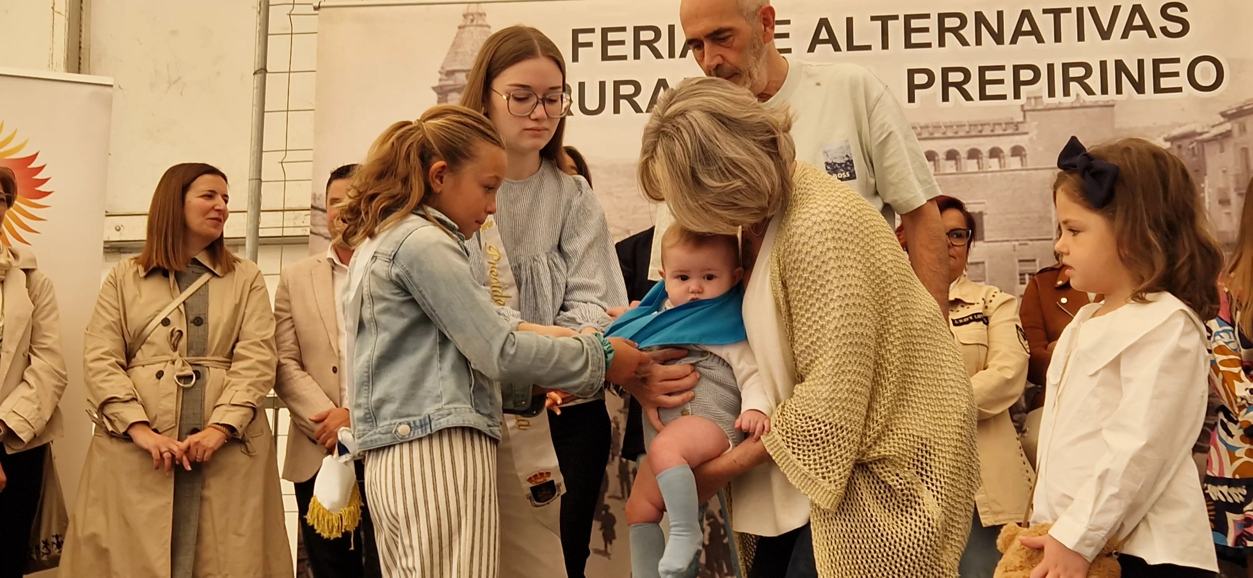 Homenaje a los recién nacidos de Ayerbe en la Feria del Prepirineo 2025. Foto Myriam Martínez