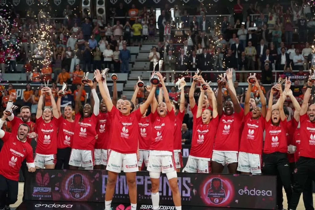Imágenes de la final de la Supercopa LF Endesa. Foto: Dani Vidal @fotomaniafut