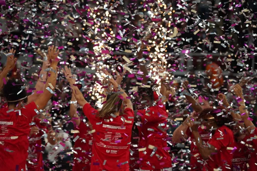 Imágenes de la final de la Supercopa LF Endesa. Foto: Dani Vidal @fotomaniafut