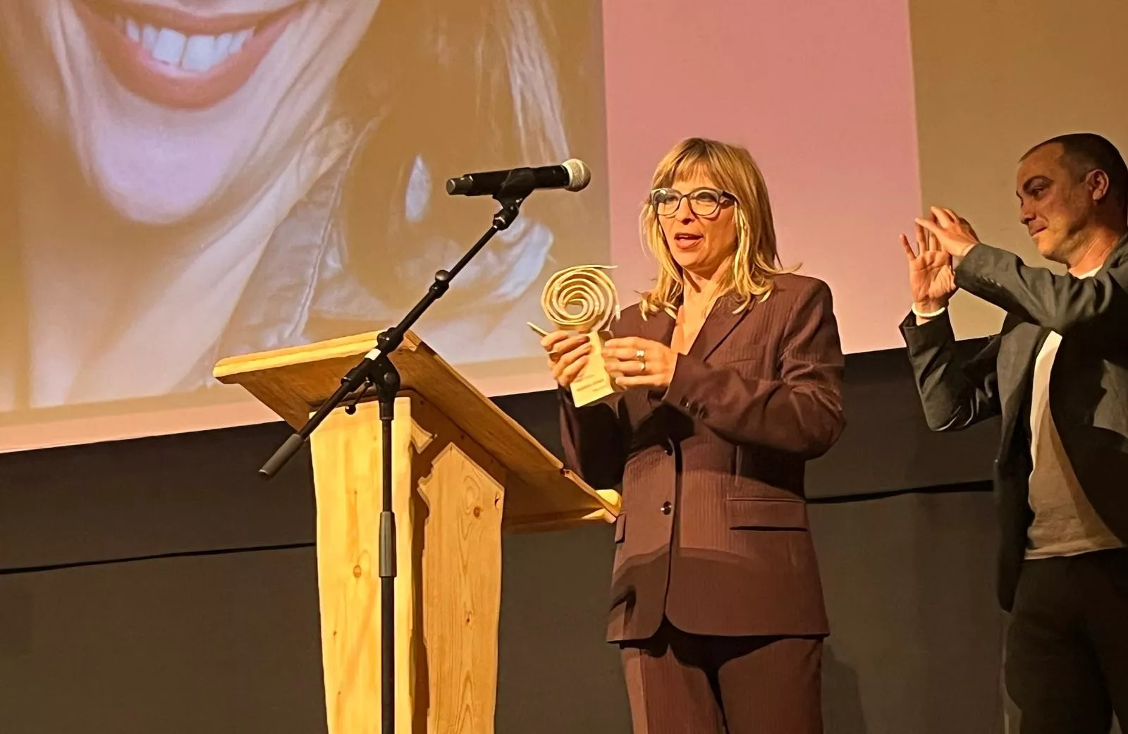 Entrega del Premio Pan y Rosas 2025 a Marisol Aznar. Foto Mercedes Manterola