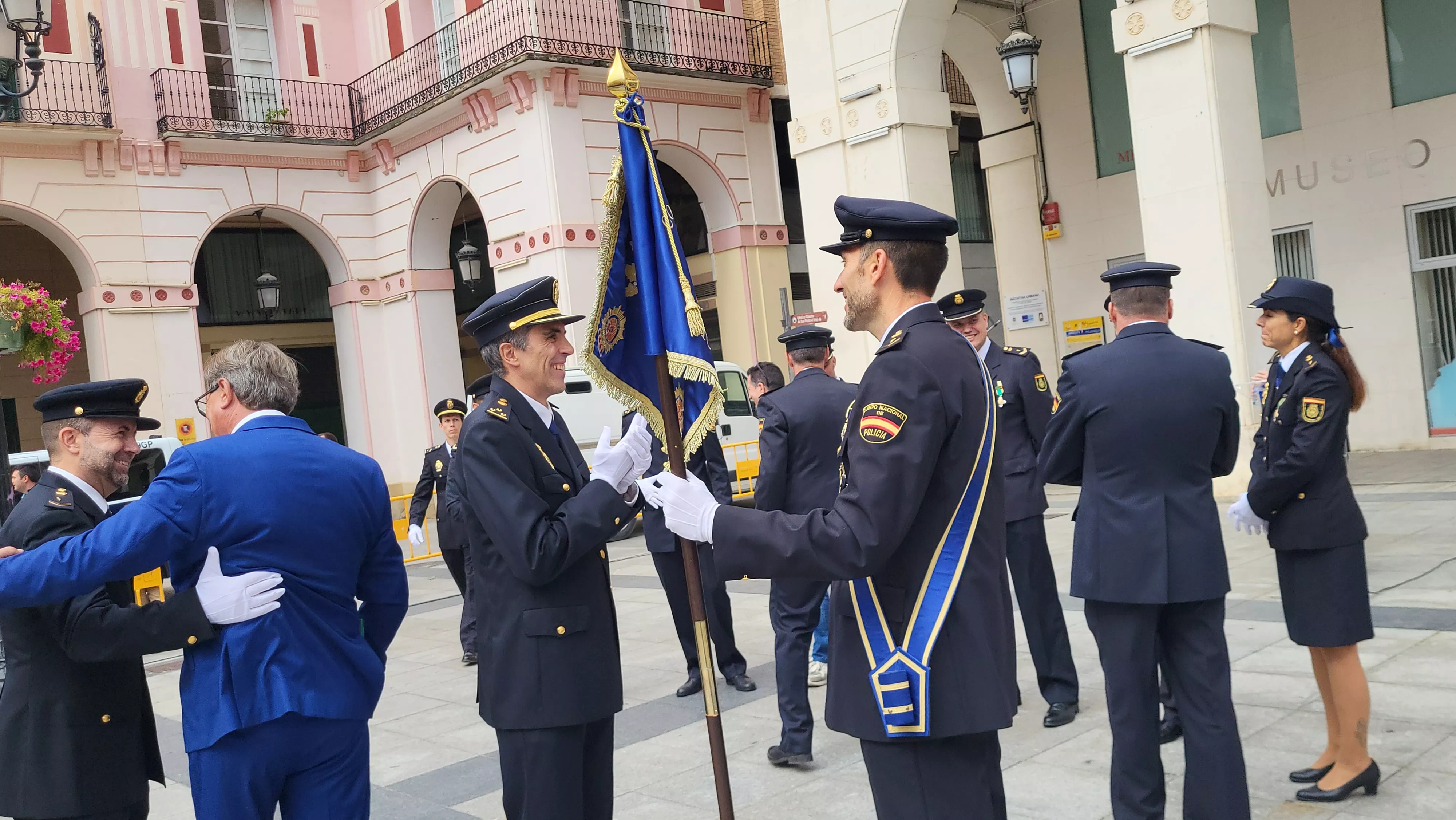 Celebración del Día de la Policía Nacional en Huesca. Foto Mercedes Manterola