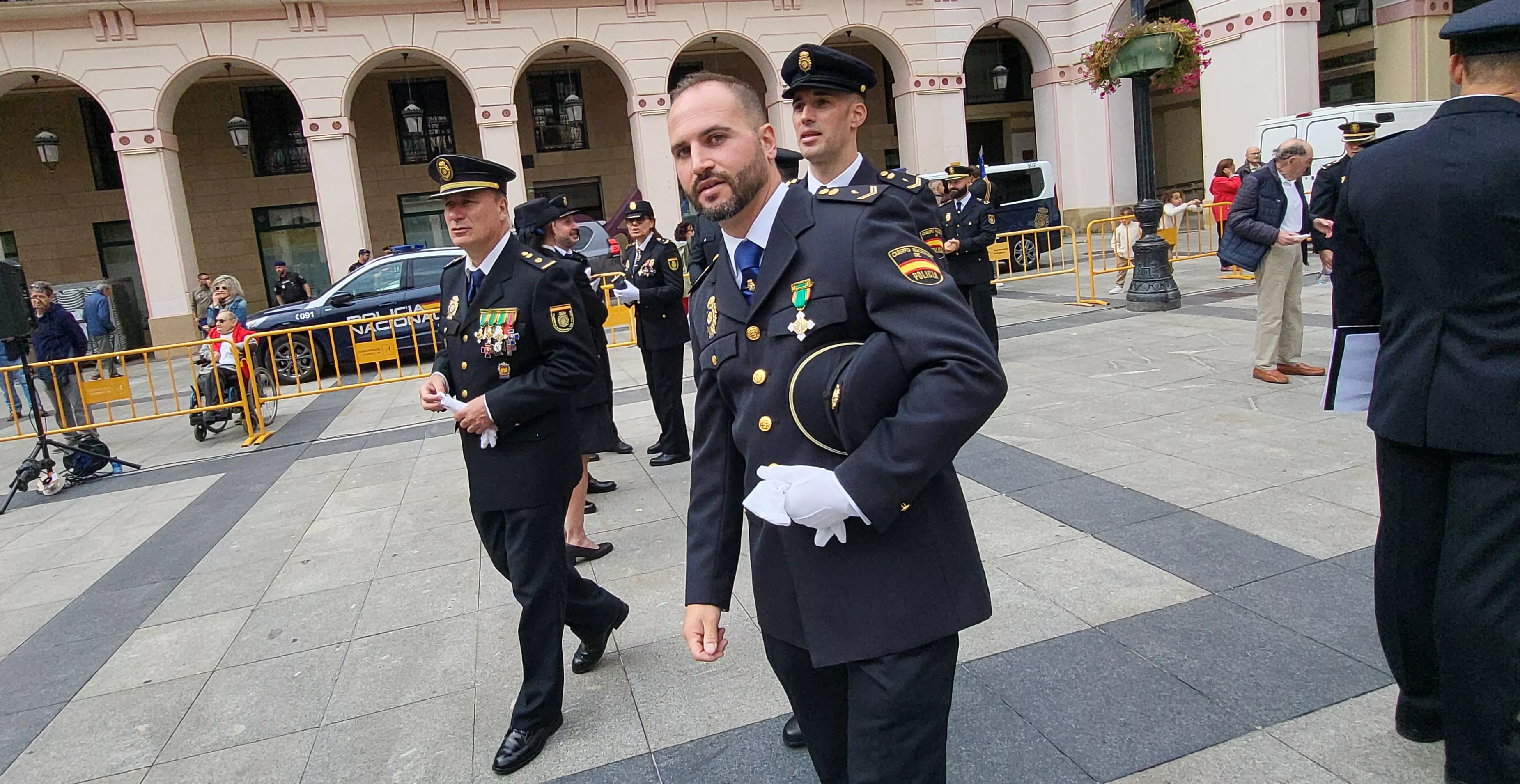 Celebración del Día de la Policía Nacional en Huesca. Foto Mercedes Manterola