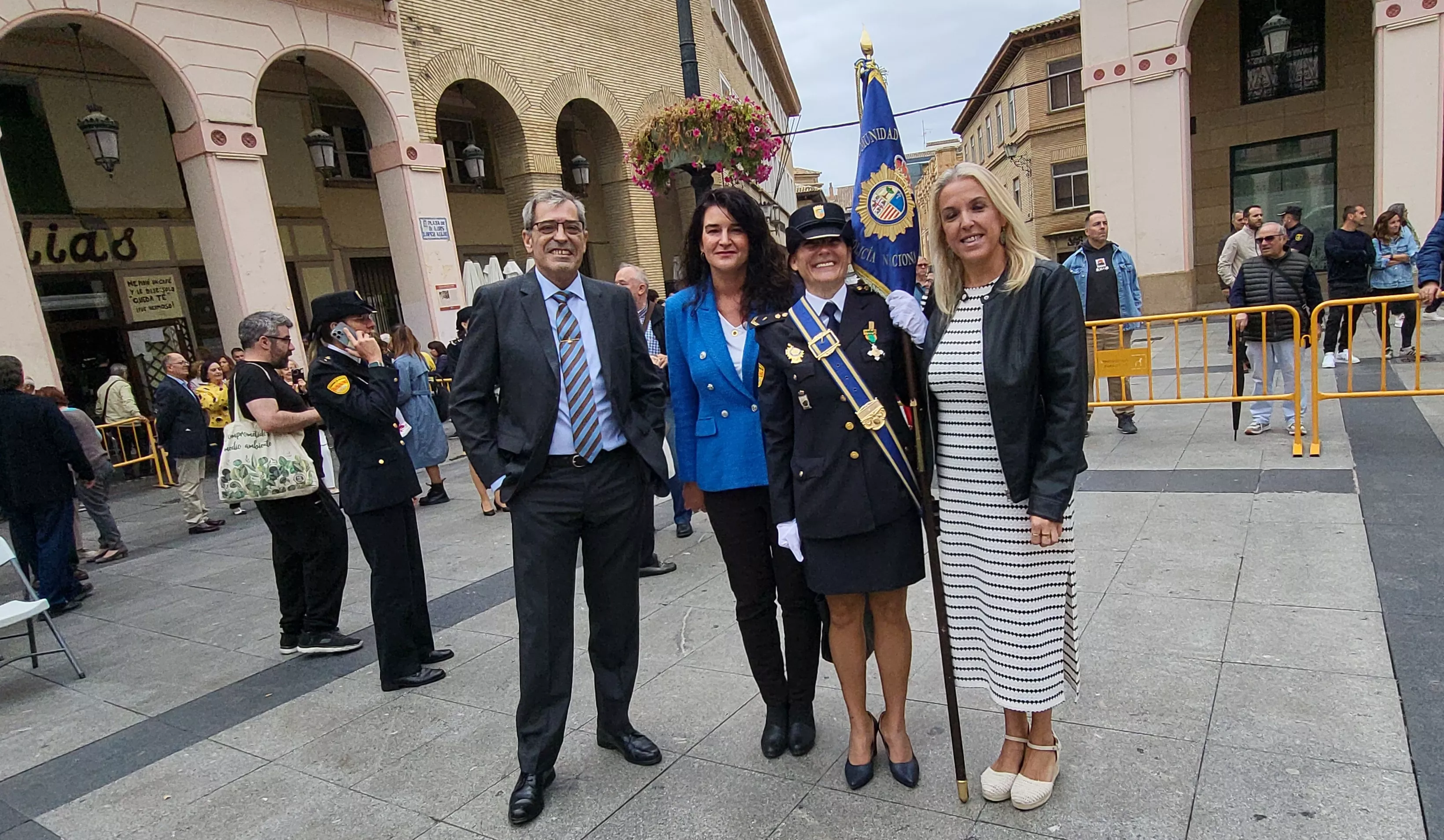 Celebración del Día de la Policía Nacional en Huesca. Foto Mercedes Manterola