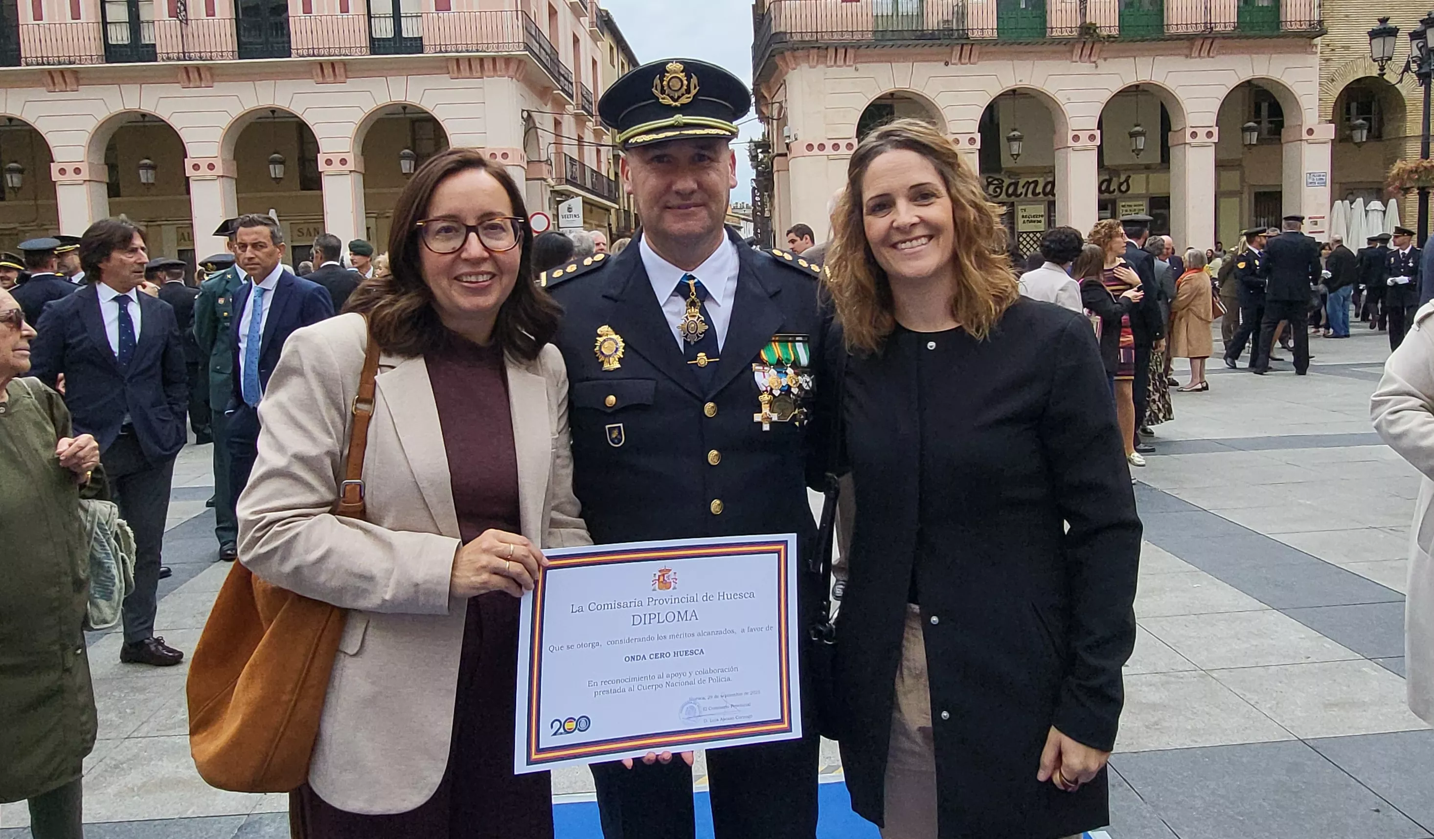 Celebración del Día de la Policía Nacional en Huesca. Foto Mercedes Manterola