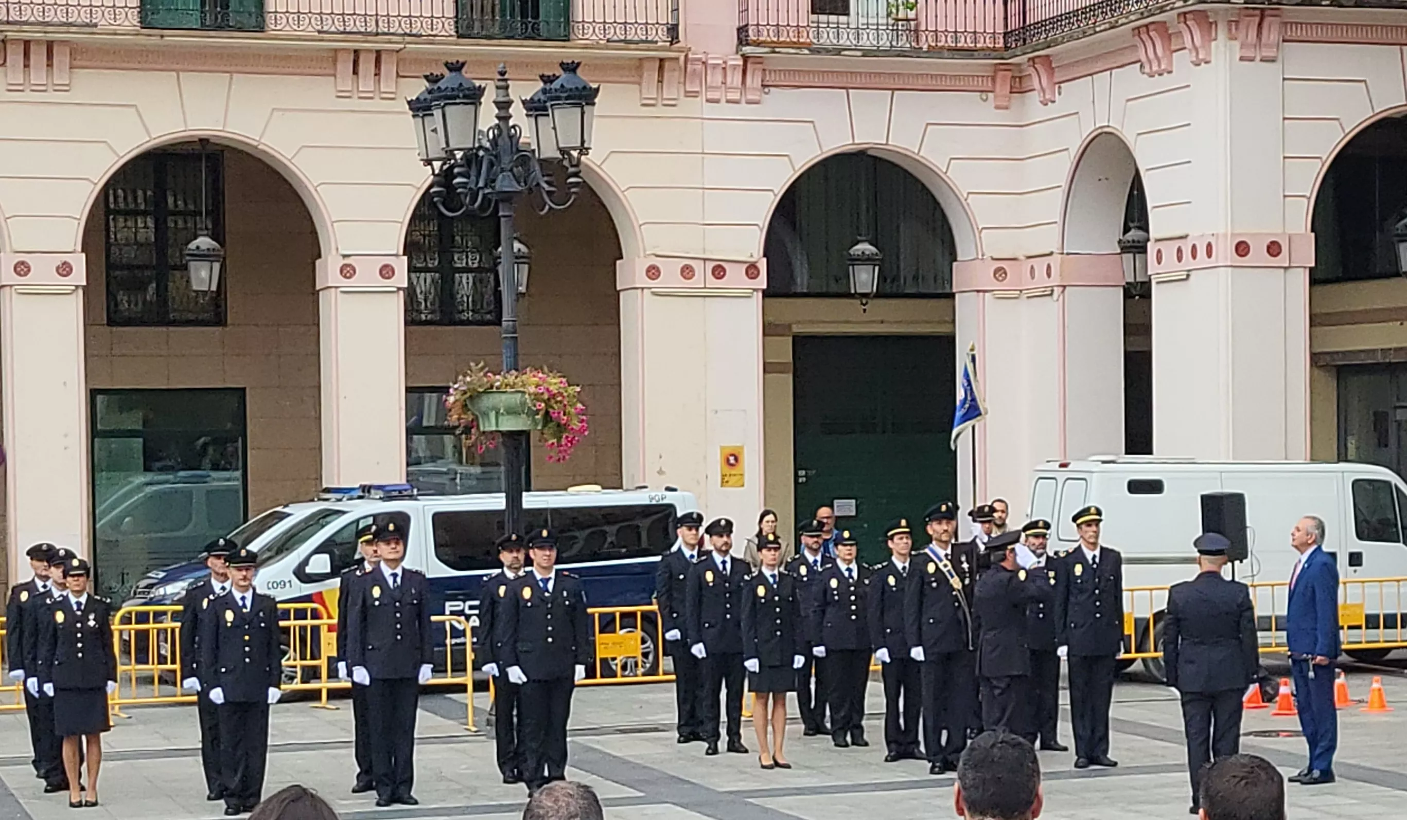 Celebración del Día de la Policía Nacional en Huesca. Foto Mercedes Manterola