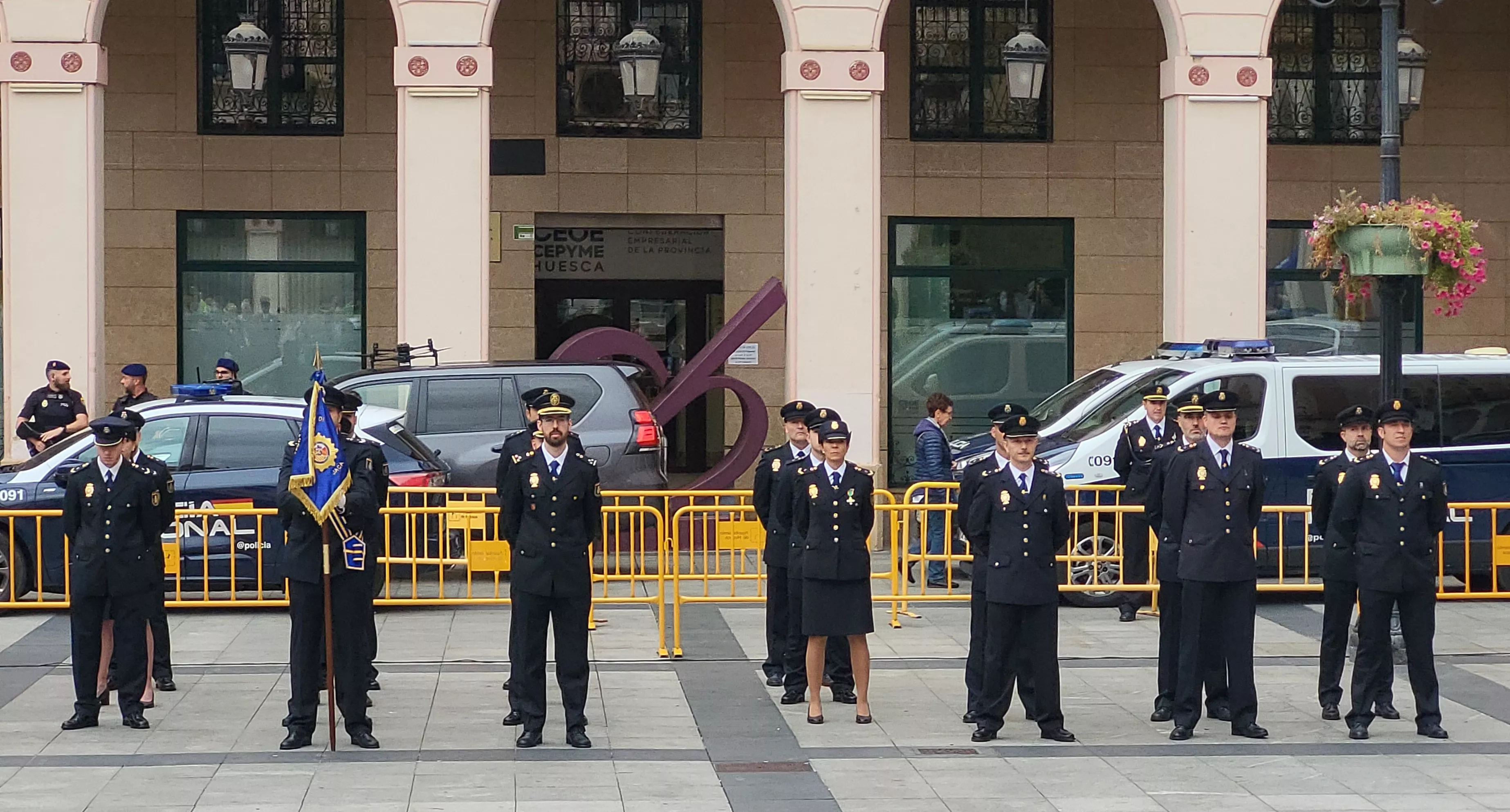 Celebración del Día de la Policía Nacional en Huesca. Foto Mercedes Manterola