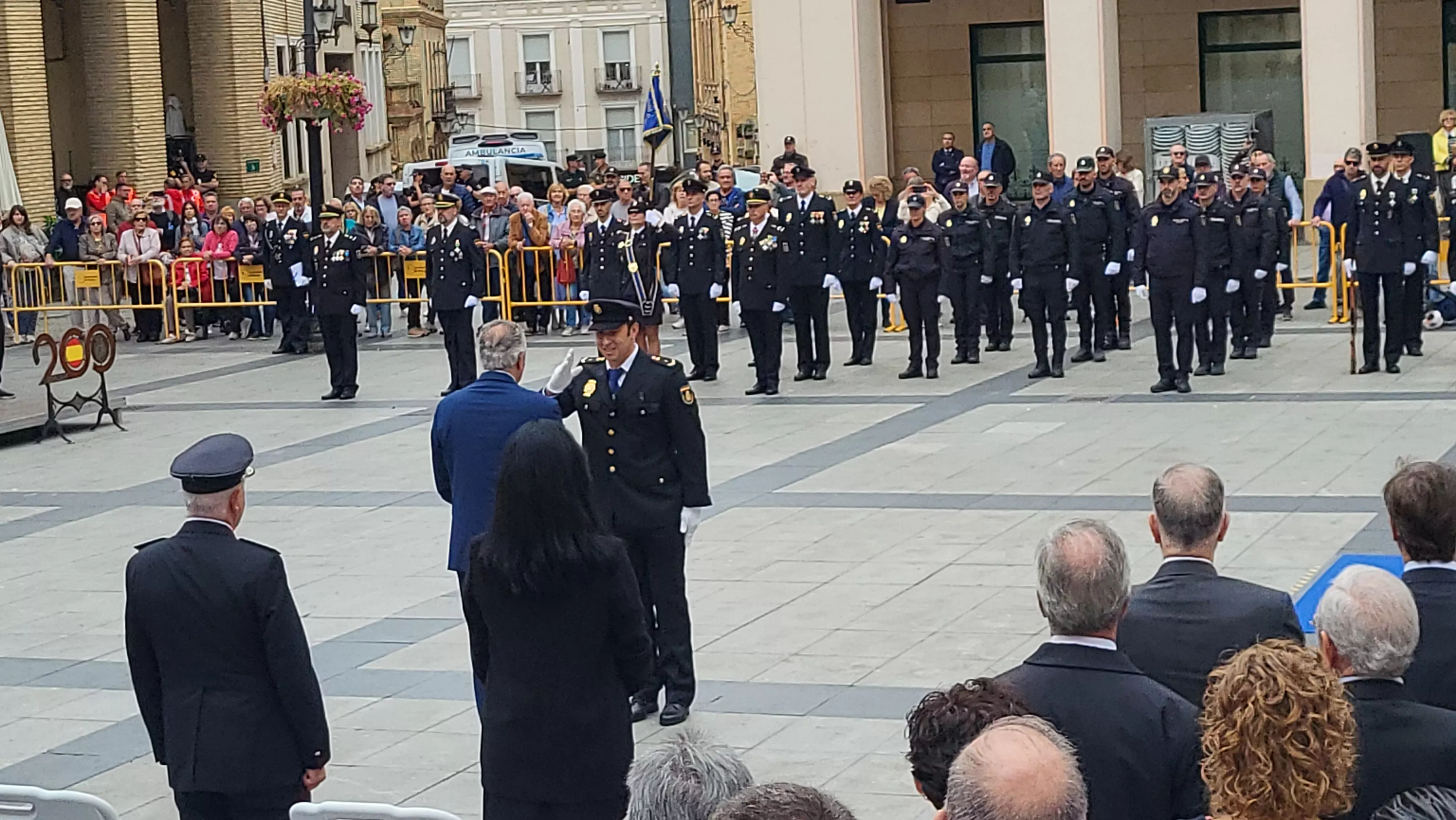 Celebración del Día de la Policía Nacional en Huesca. Foto Mercedes Manterola