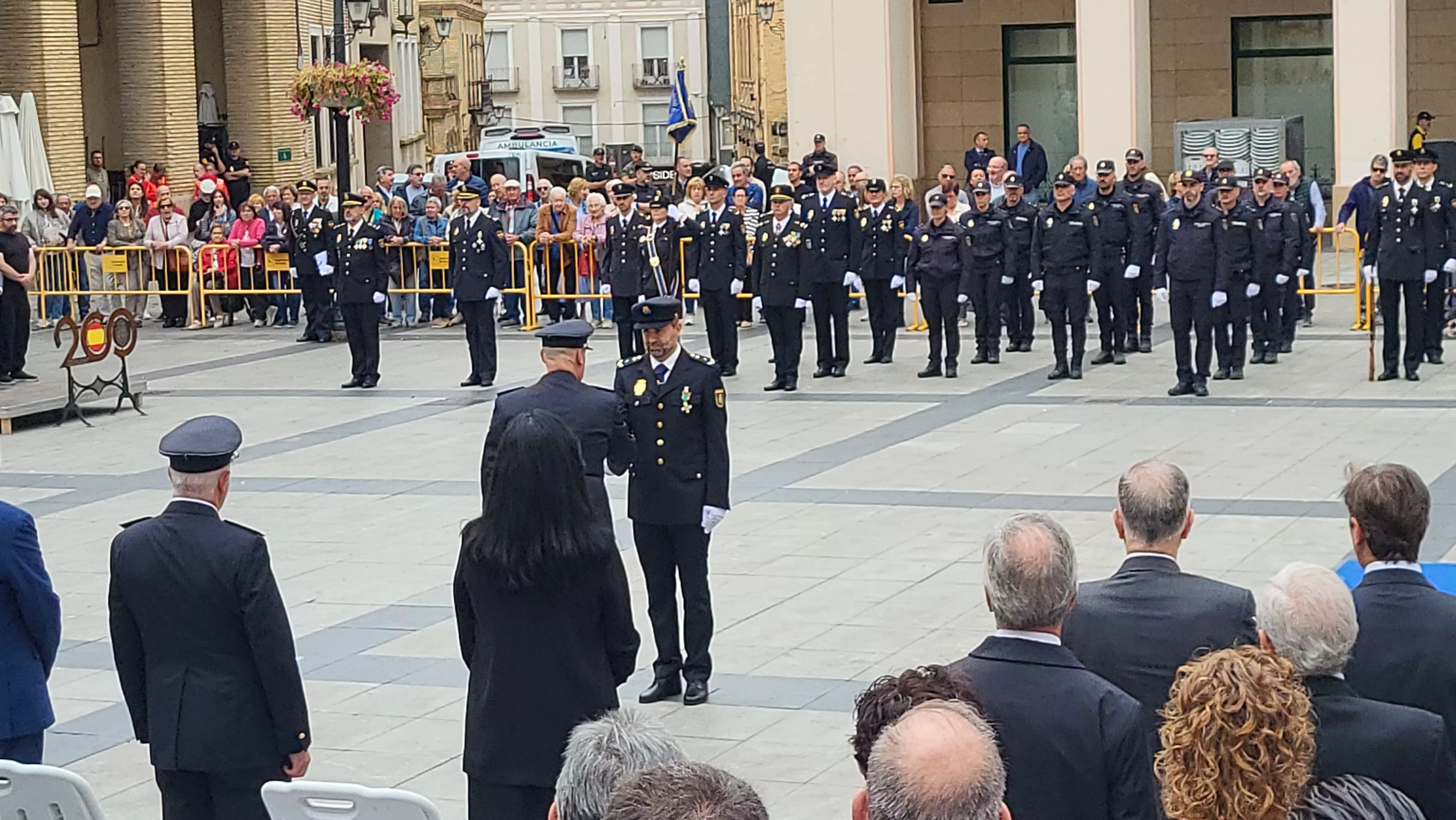 Celebración del Día de la Policía Nacional en Huesca. Foto Mercedes Manterola
