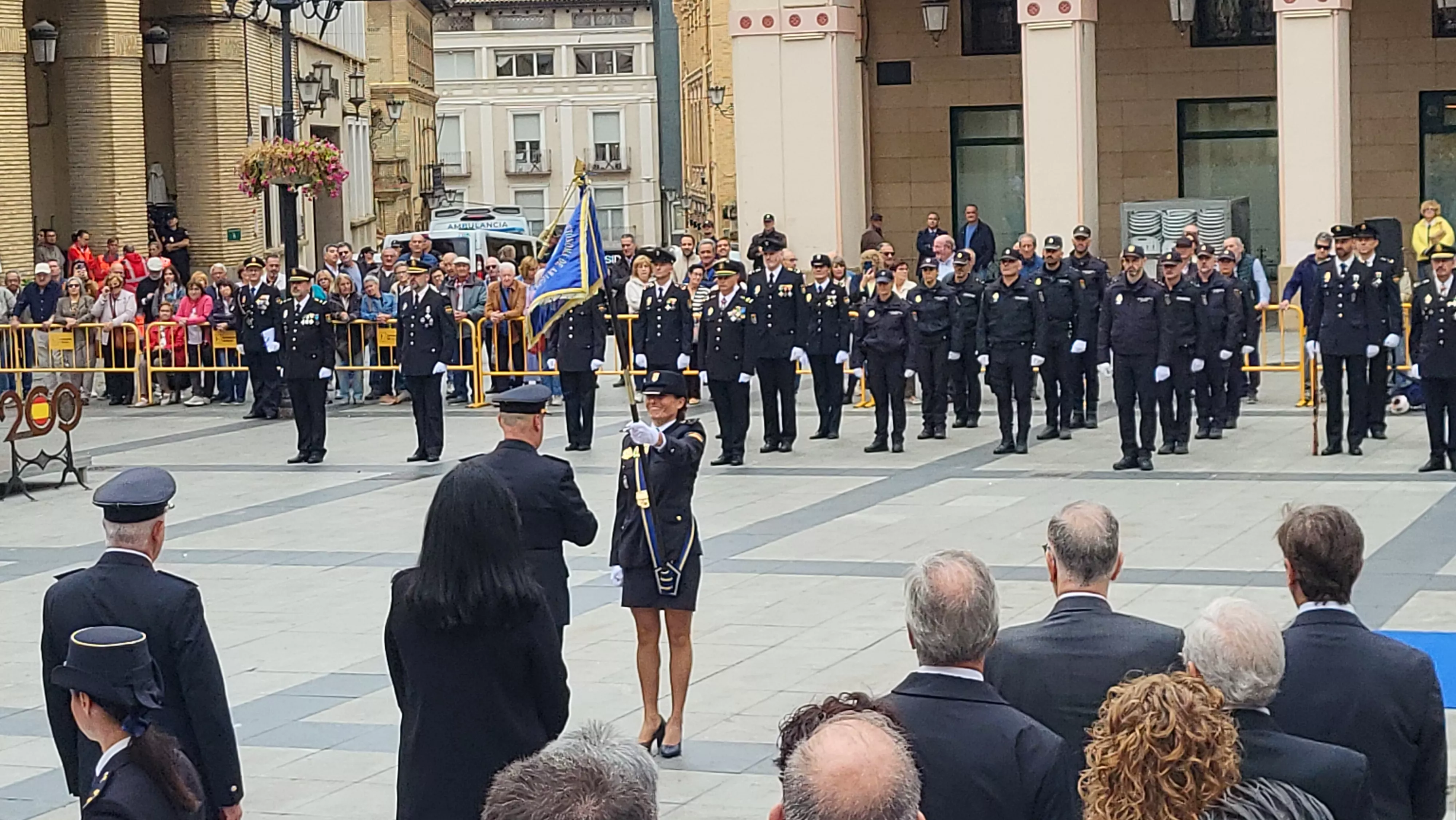 Celebración del Día de la Policía Nacional en Huesca. Foto Mercedes Manterola
