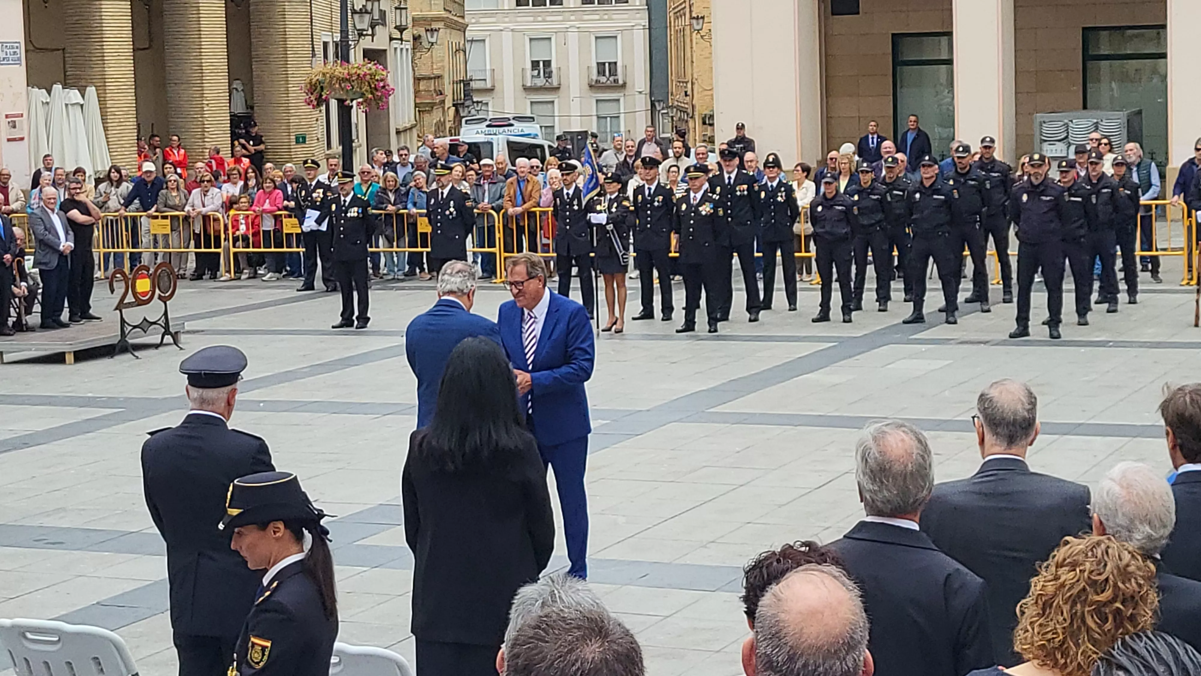 Celebración del Día de la Policía Nacional en Huesca. Foto Mercedes Manterola