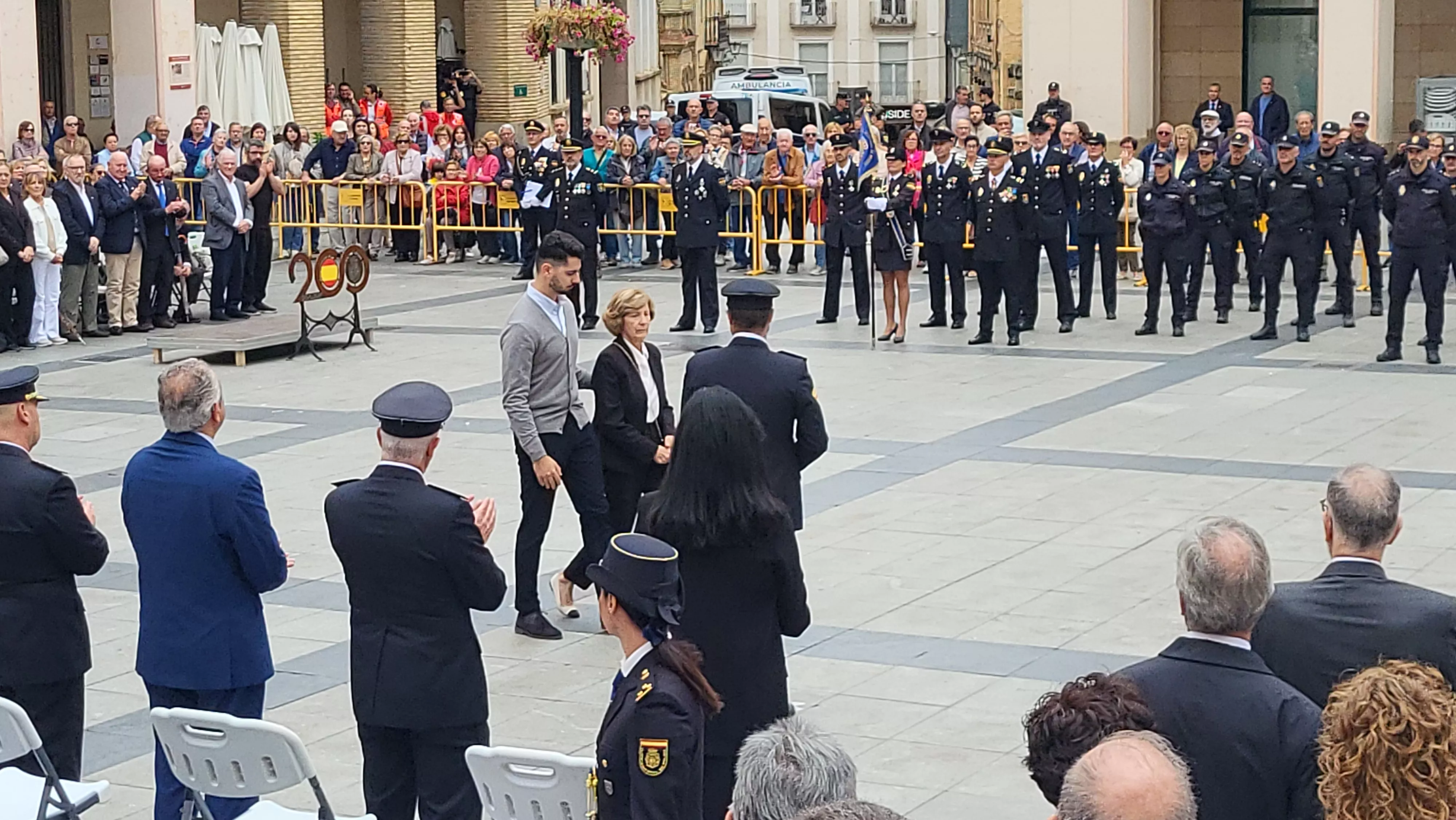 Celebración del Día de la Policía Nacional en Huesca. Foto Mercedes Manterola