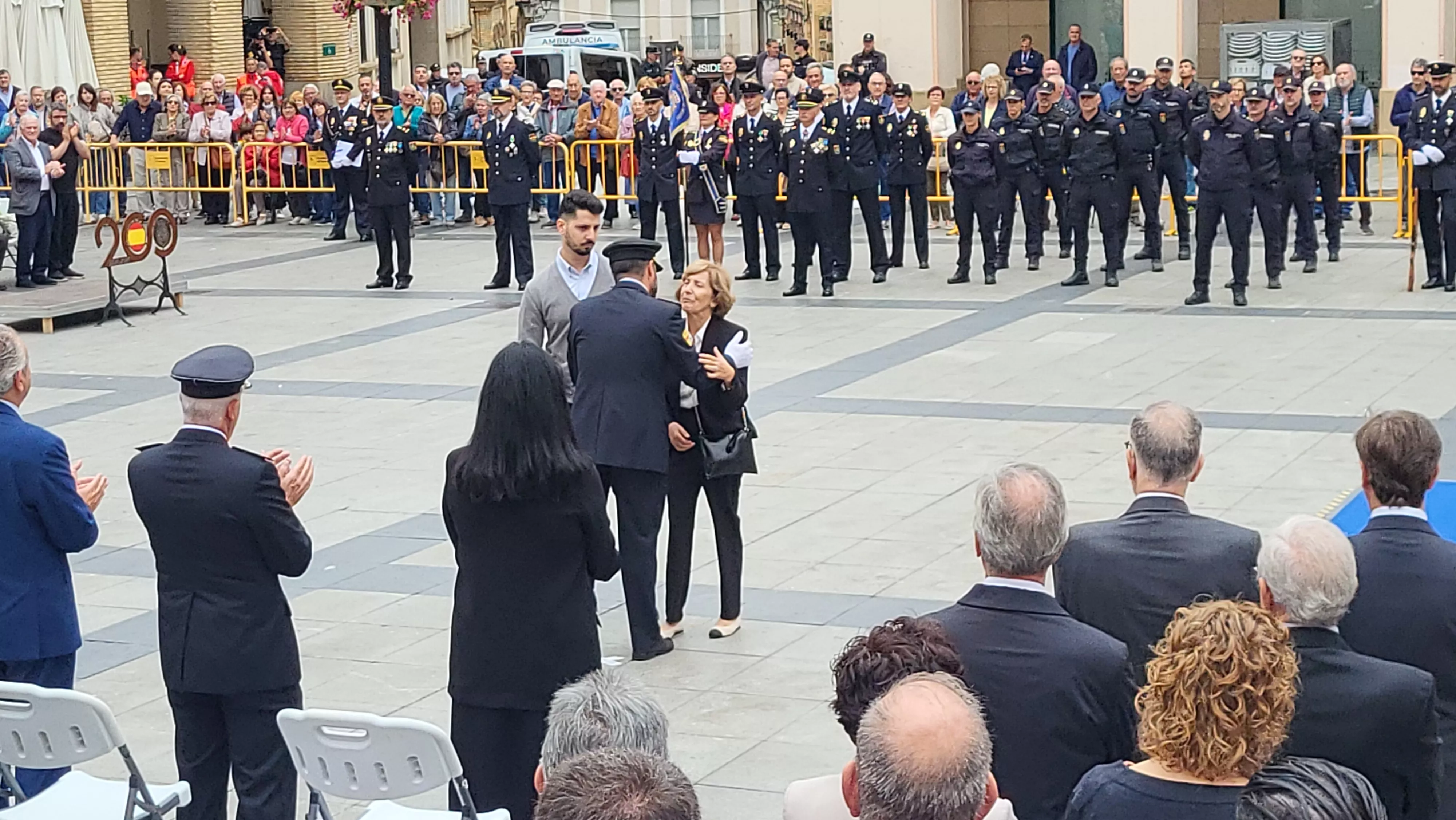 Celebración del Día de la Policía Nacional en Huesca. Foto Mercedes Manterola