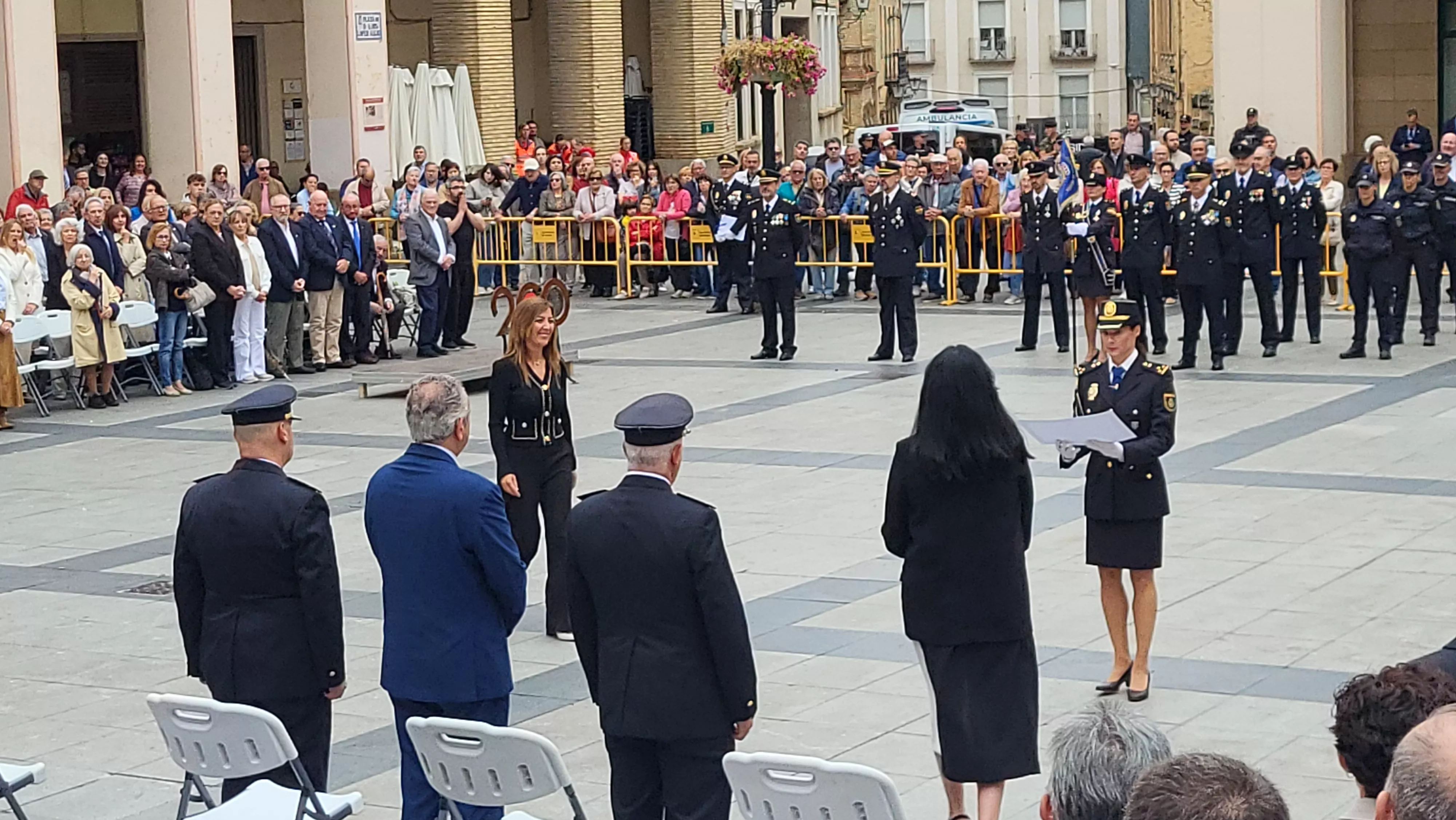 Celebración del Día de la Policía Nacional en Huesca. Foto Mercedes Manterola