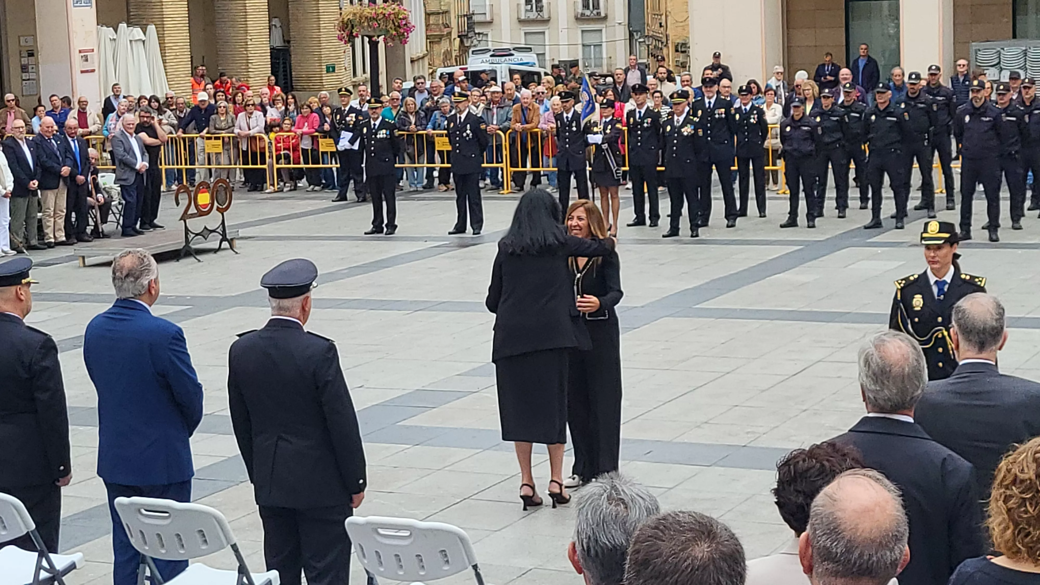 Celebración del Día de la Policía Nacional en Huesca. Foto Mercedes Manterola