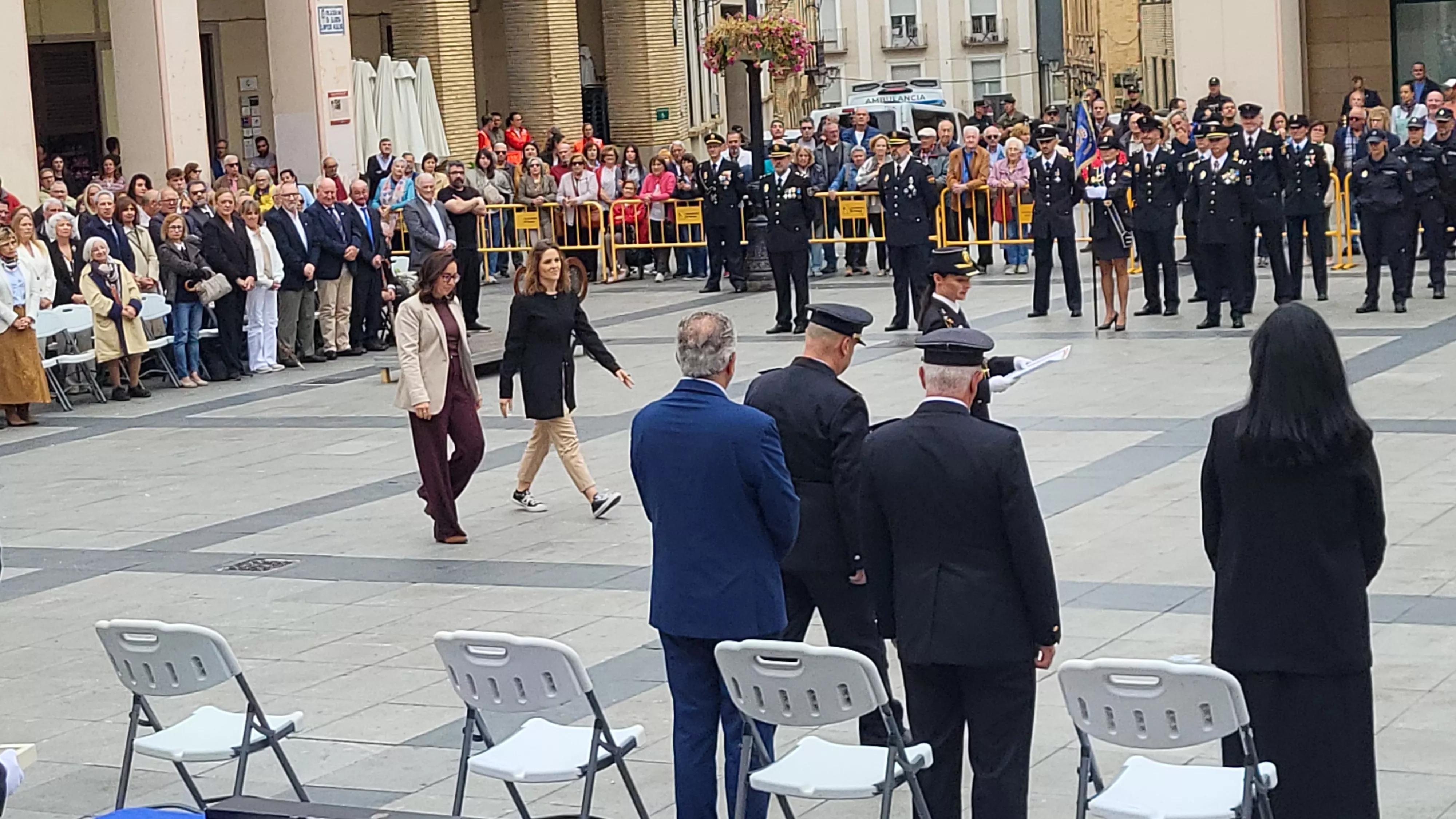 Celebración del Día de la Policía Nacional en Huesca. Foto Mercedes Manterola
