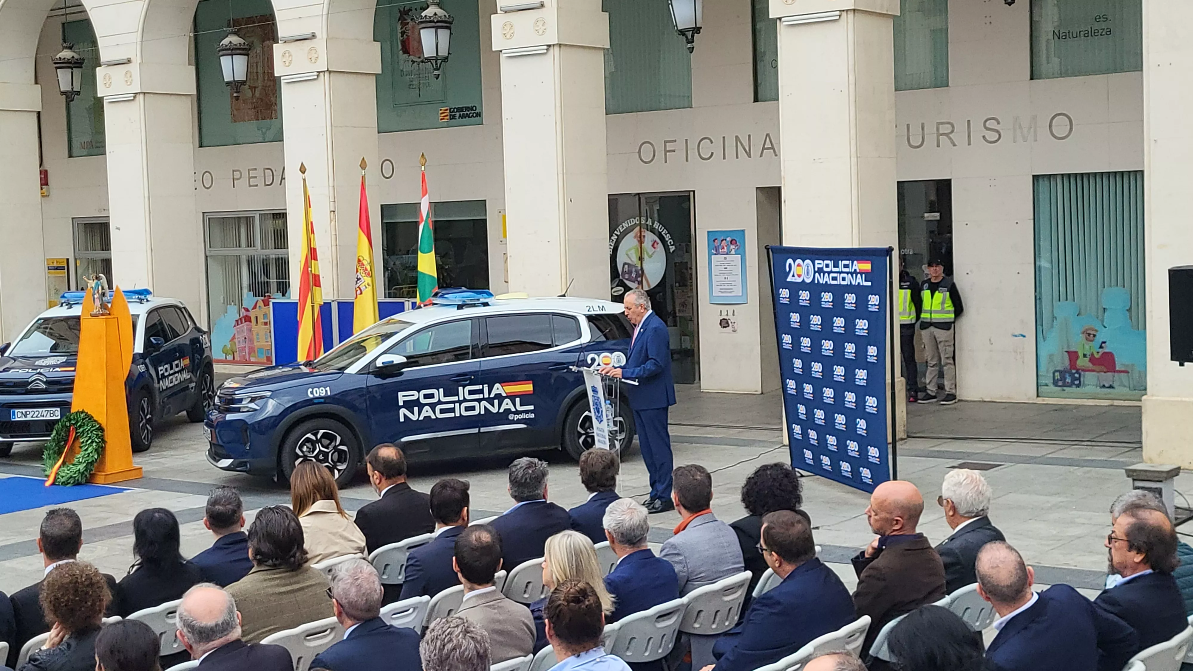 Celebración del Día de la Policía Nacional en Huesca. Foto Mercedes Manterola