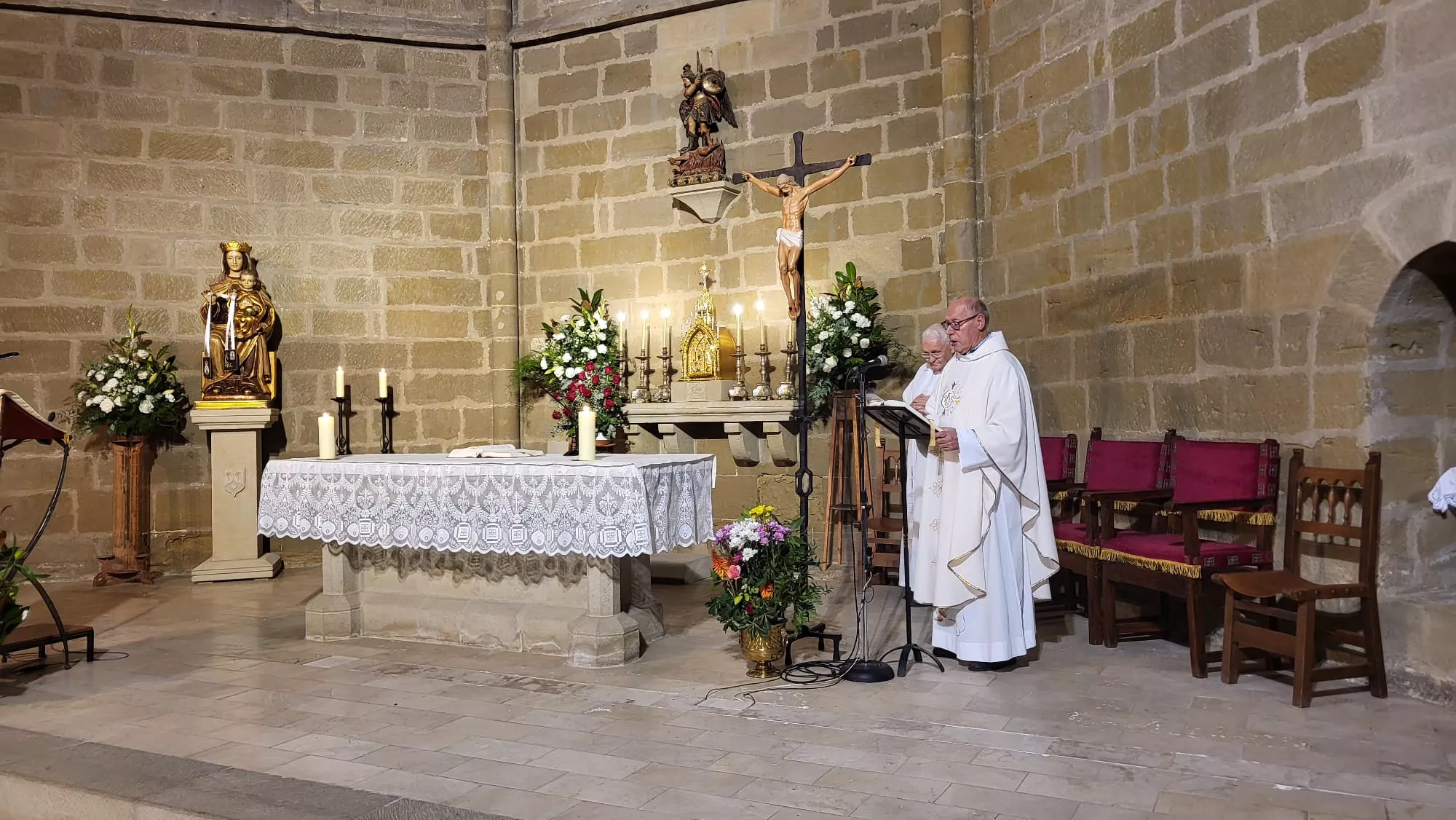 Celebración de San Miguel y la entrega del céntimo del Ayuntamiento de Huesca a las Miguelas