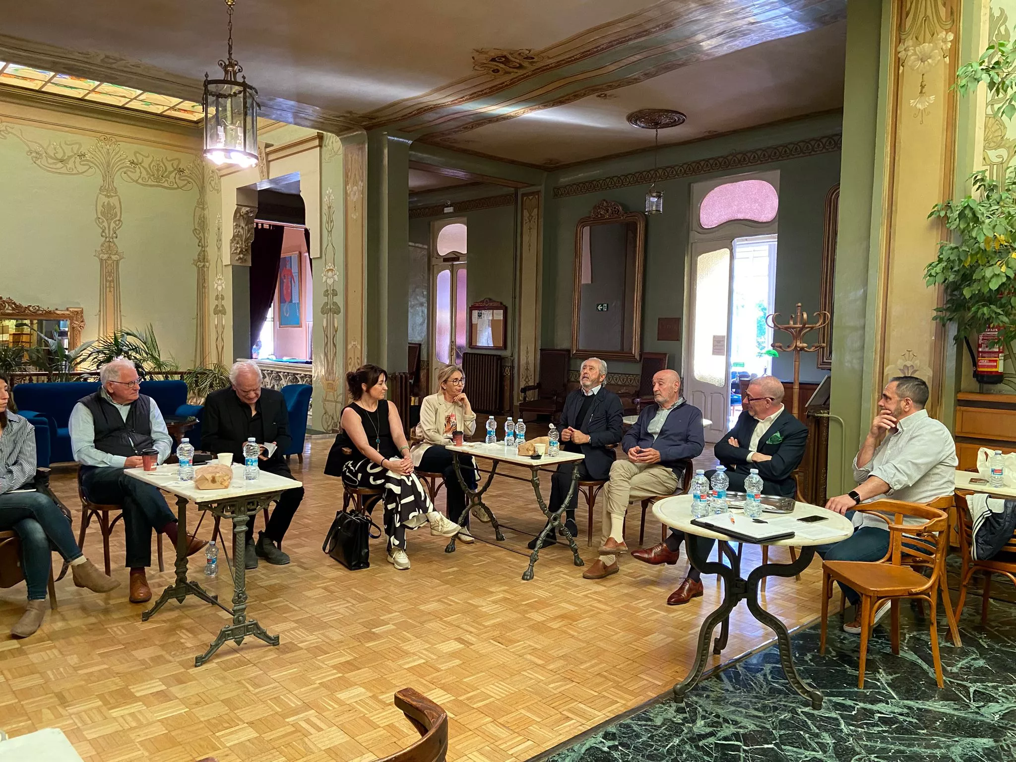 Tertulia en el Casino de Huesca