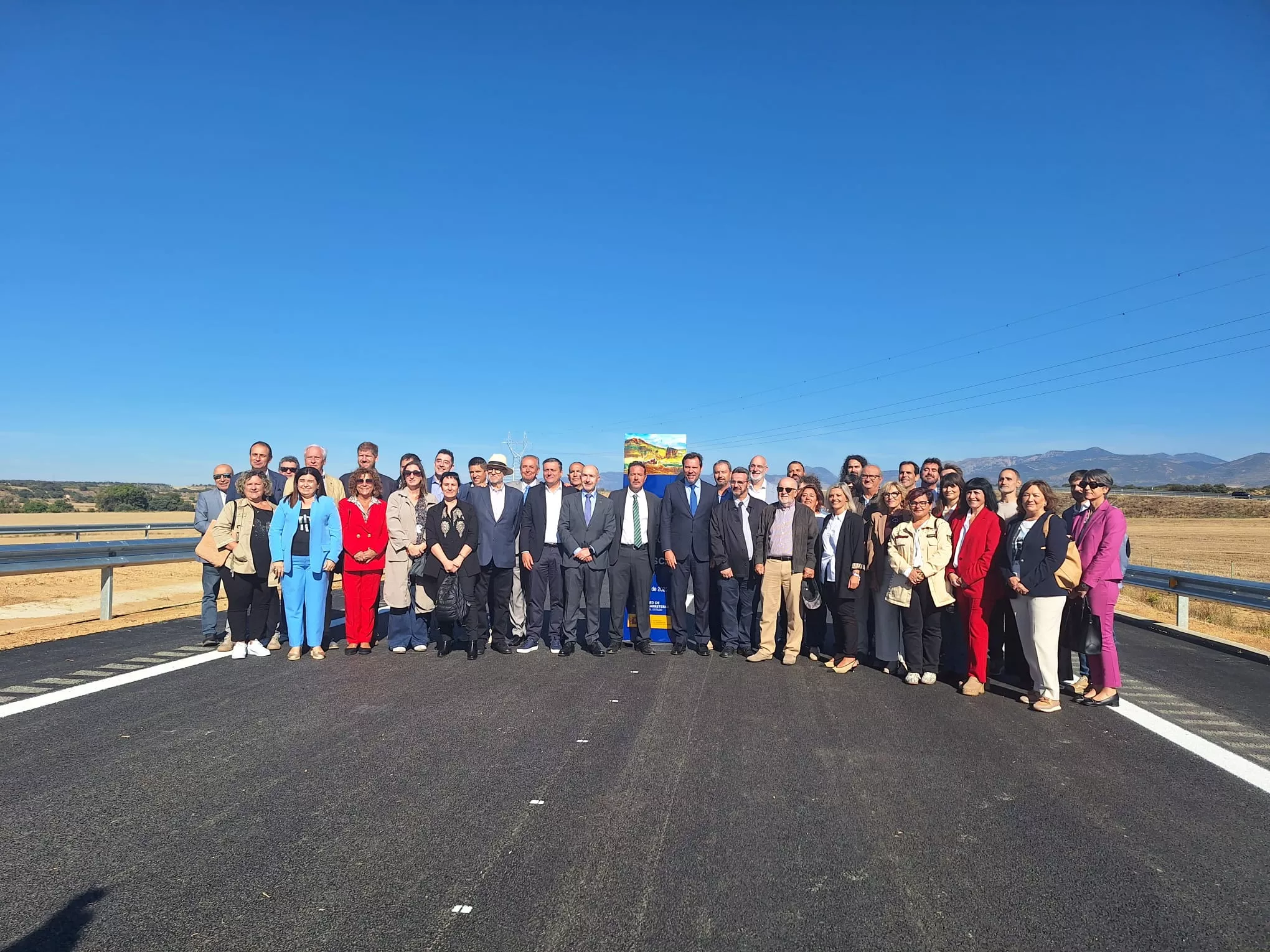Inauguración del tramo Huesca-Siétamo de la A-22 por el ministro Óscar Puente