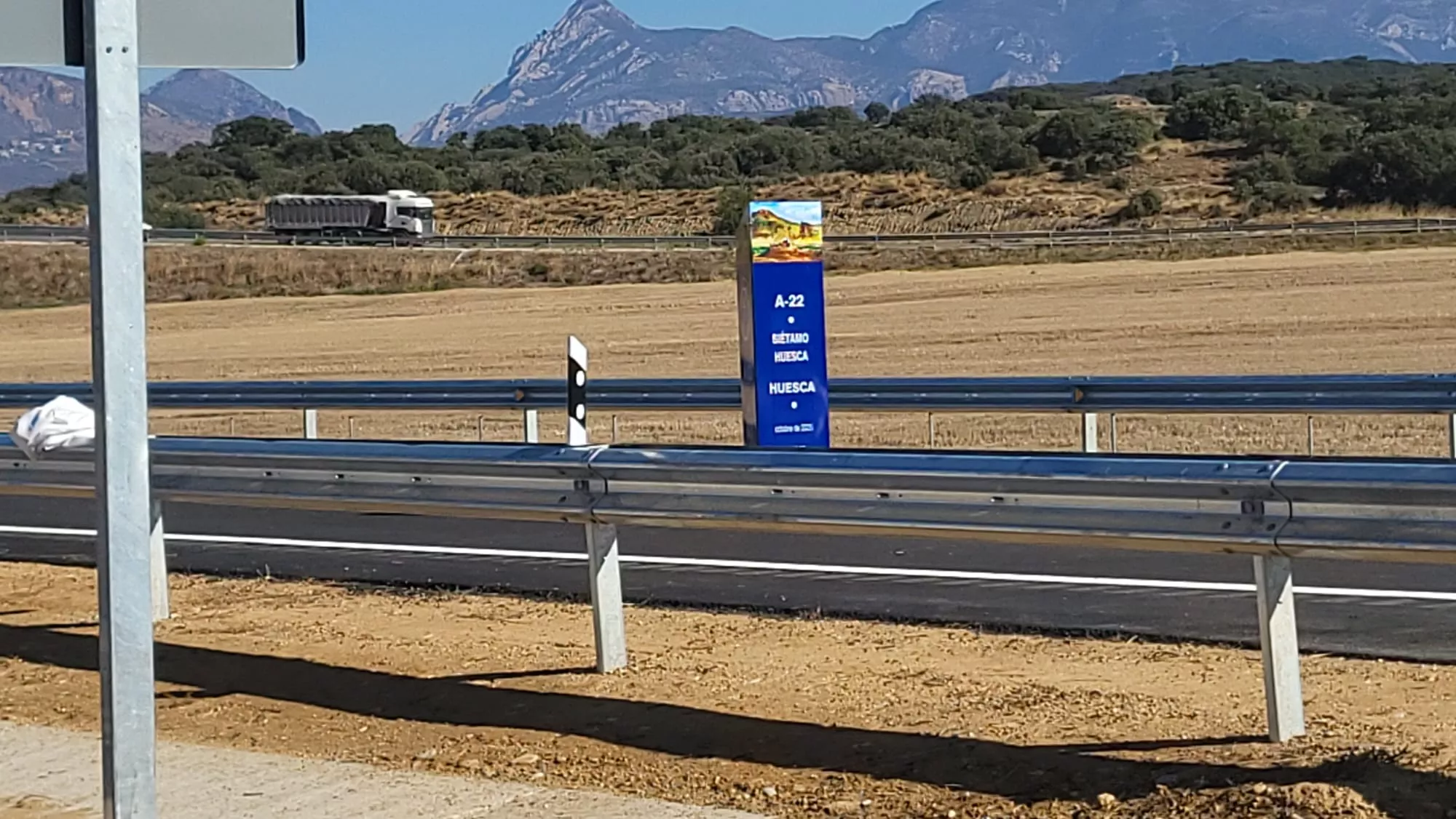 Nuevo tramo Huesca-Siétamo de la A-22. Nuevo tramo Huesca-Siétamo de la A-22.