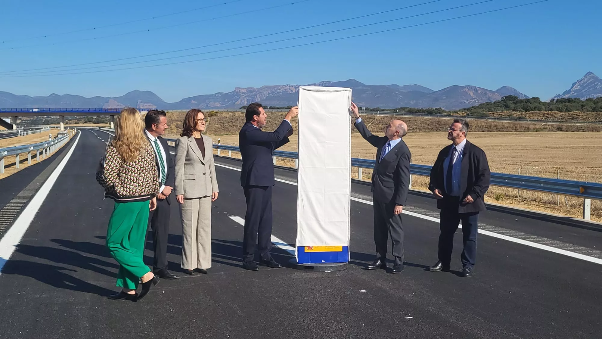 Inauguración del tramo Huesca-Siétamo de la A-22 por el ministro Óscar Puente