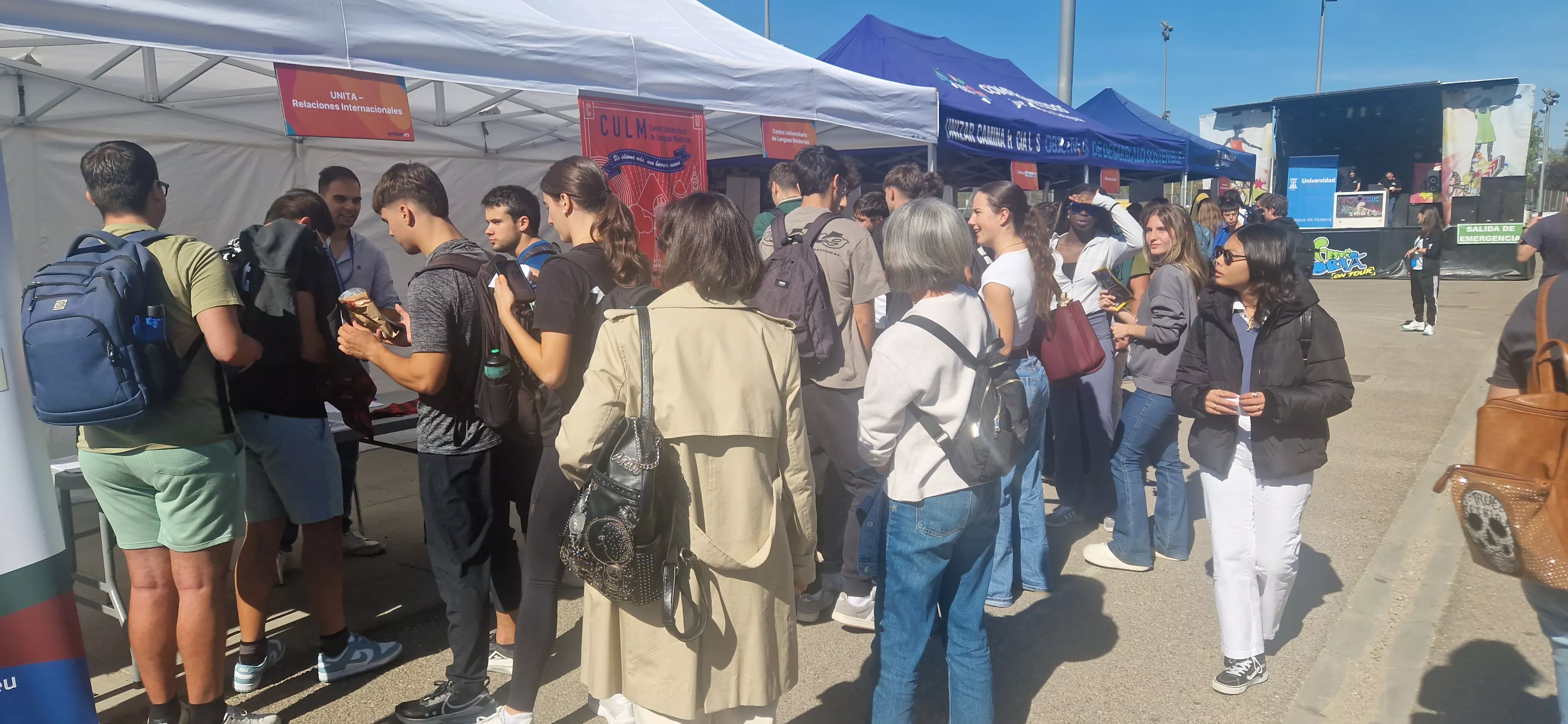 Fiesta de bienvenida del Campus de Huesca curso 2025/2026. Foto Myriam Martínez