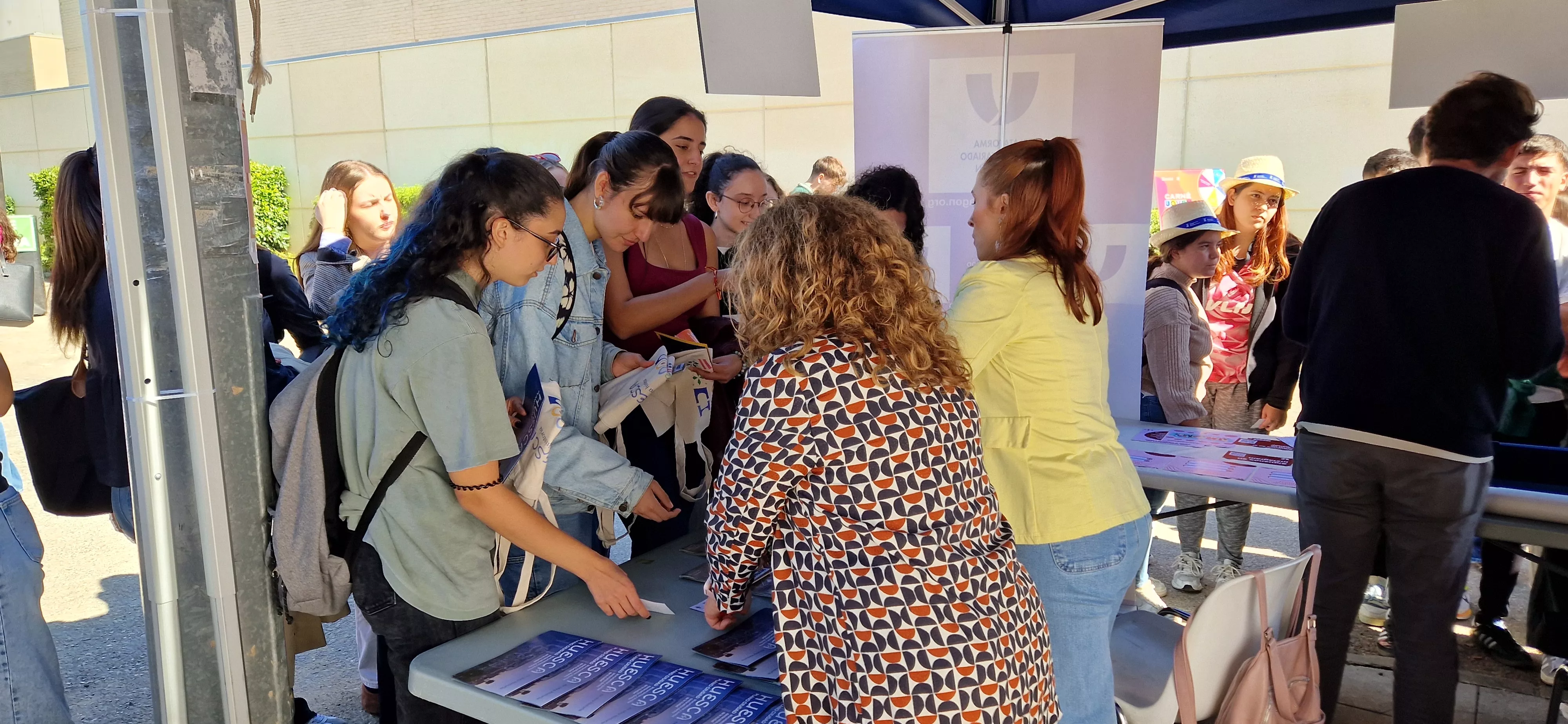 Fiesta de bienvenida del Campus de Huesca curso 2025/2026. Foto Myriam Martínez