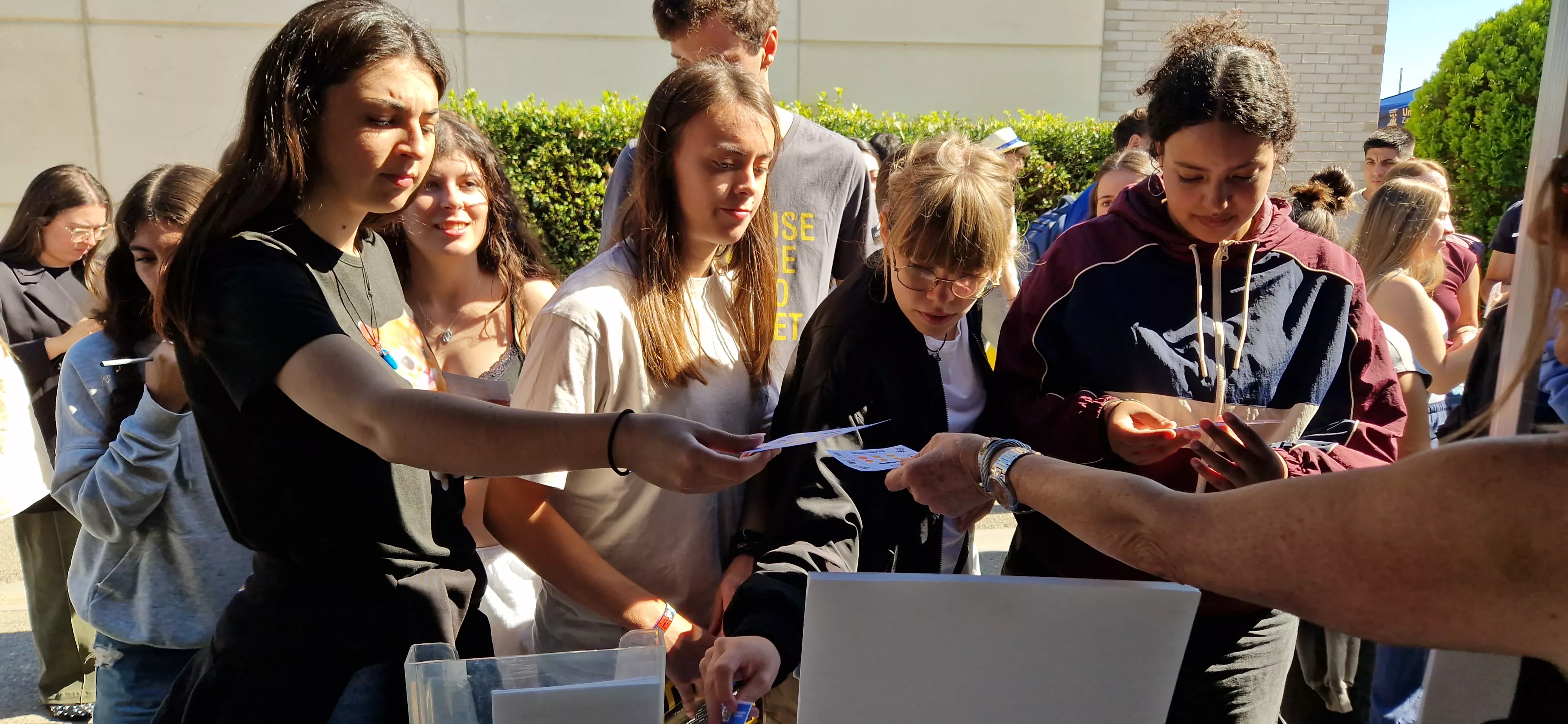 Fiesta de bienvenida del Campus de Huesca curso 2025/2026. Foto Myriam Martínez