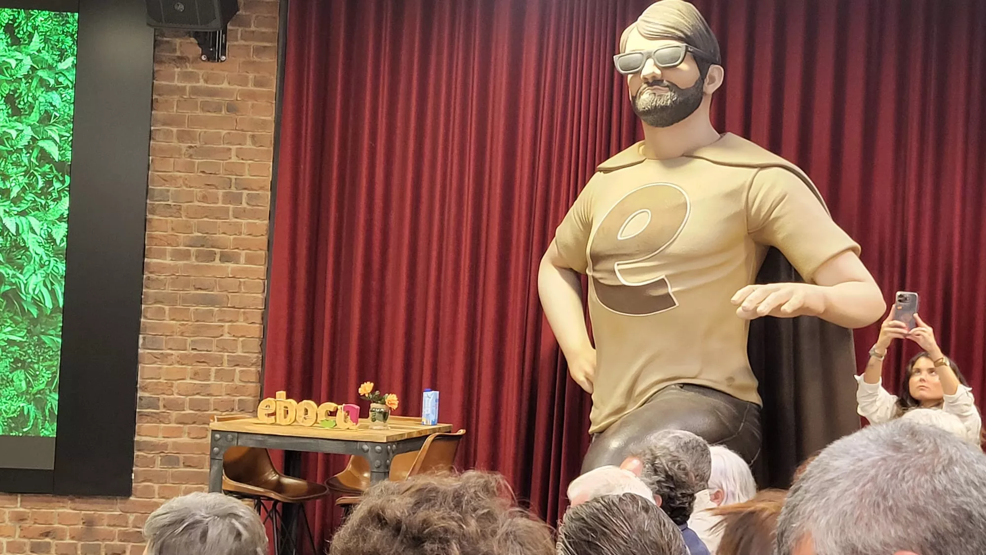 Acto de relevo de CEO en Eboca: de Raúl Benito a Manuel Torres