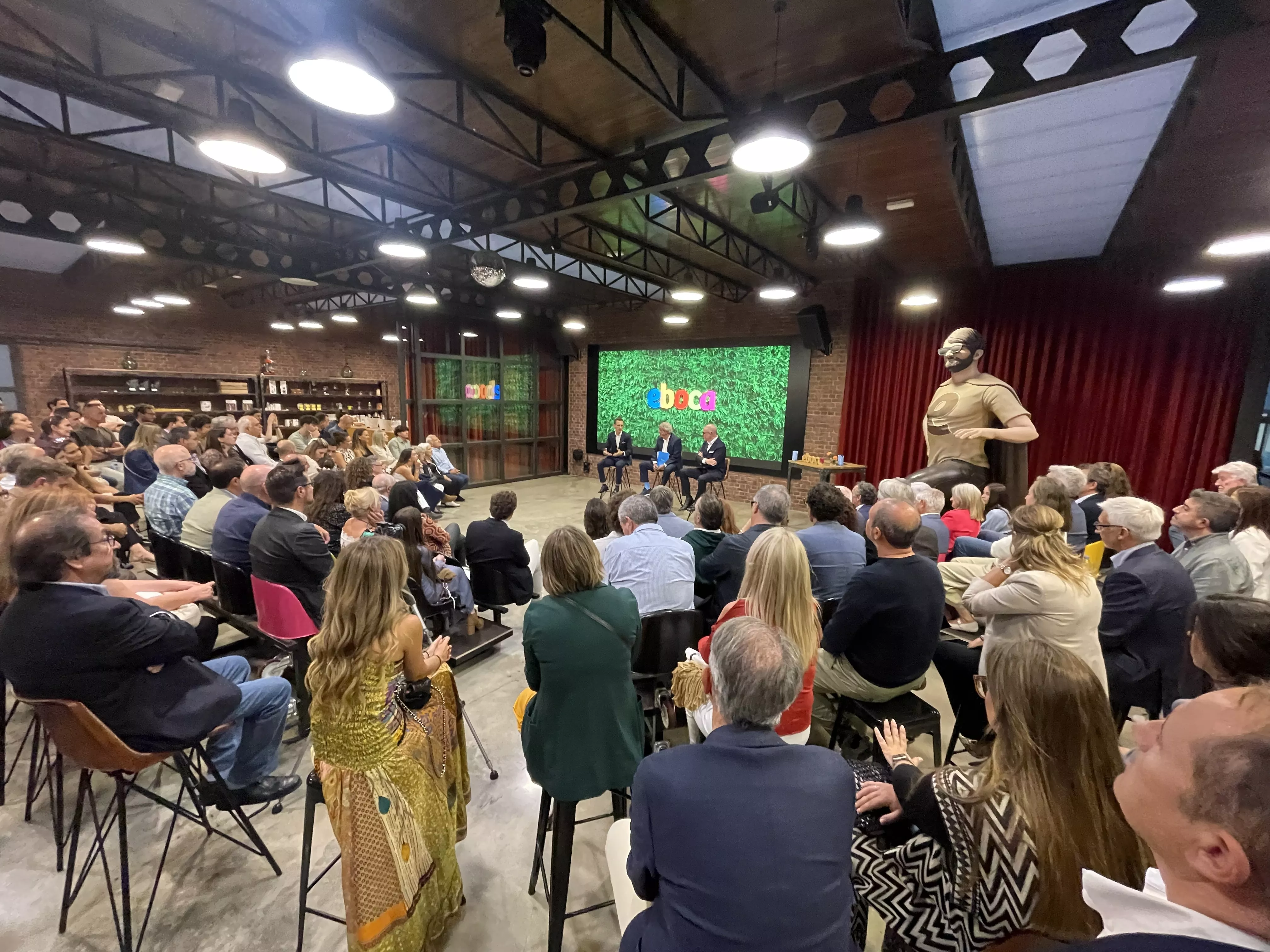 Acto de relevo de CEO en Eboca: de Raúl Benito a Manuel Torres